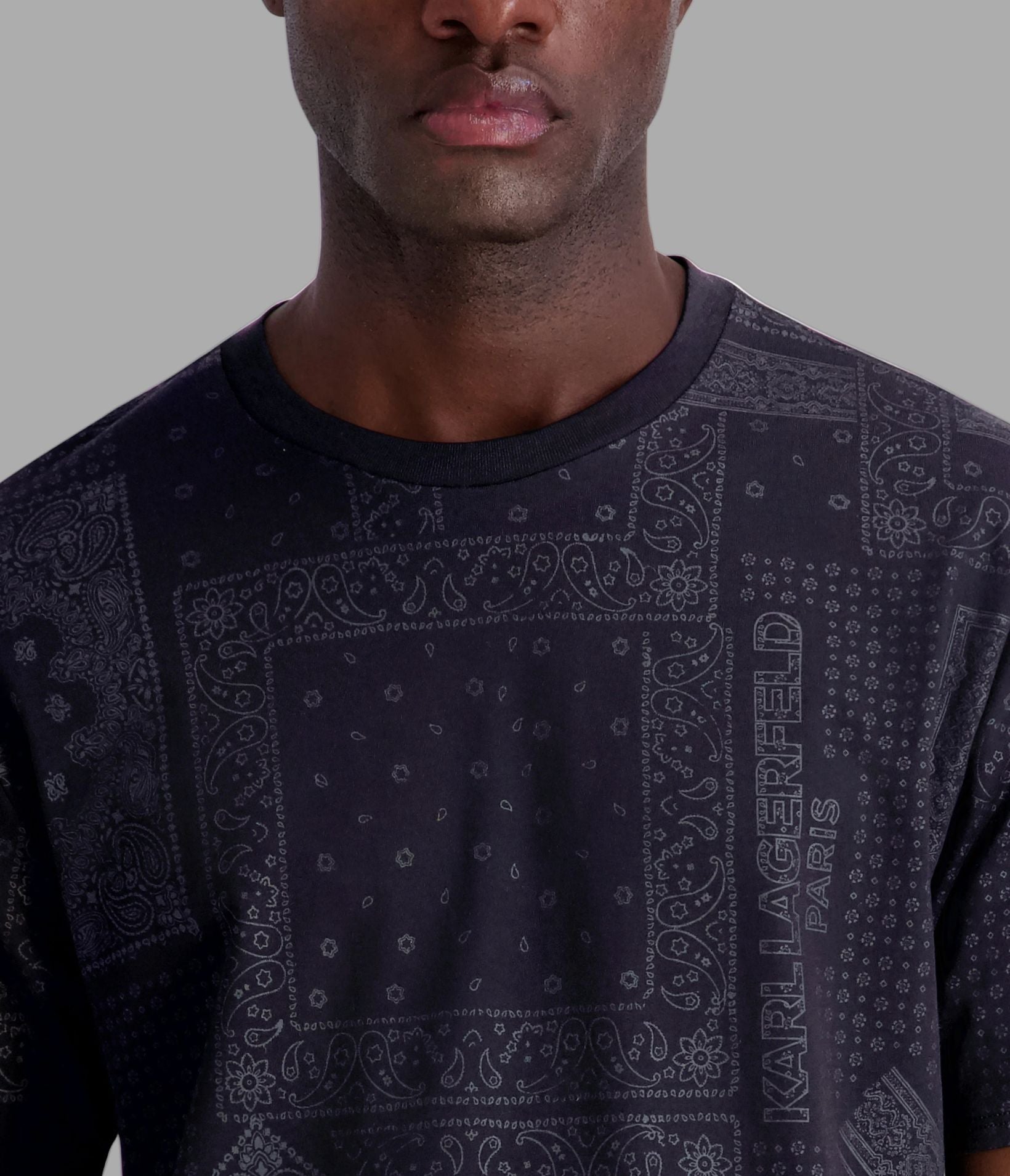 BANDANA PRINT TEE VIEW 5 | Holiday Sale BANDANA PRINT TEE VIEW 5 | Holiday Sale