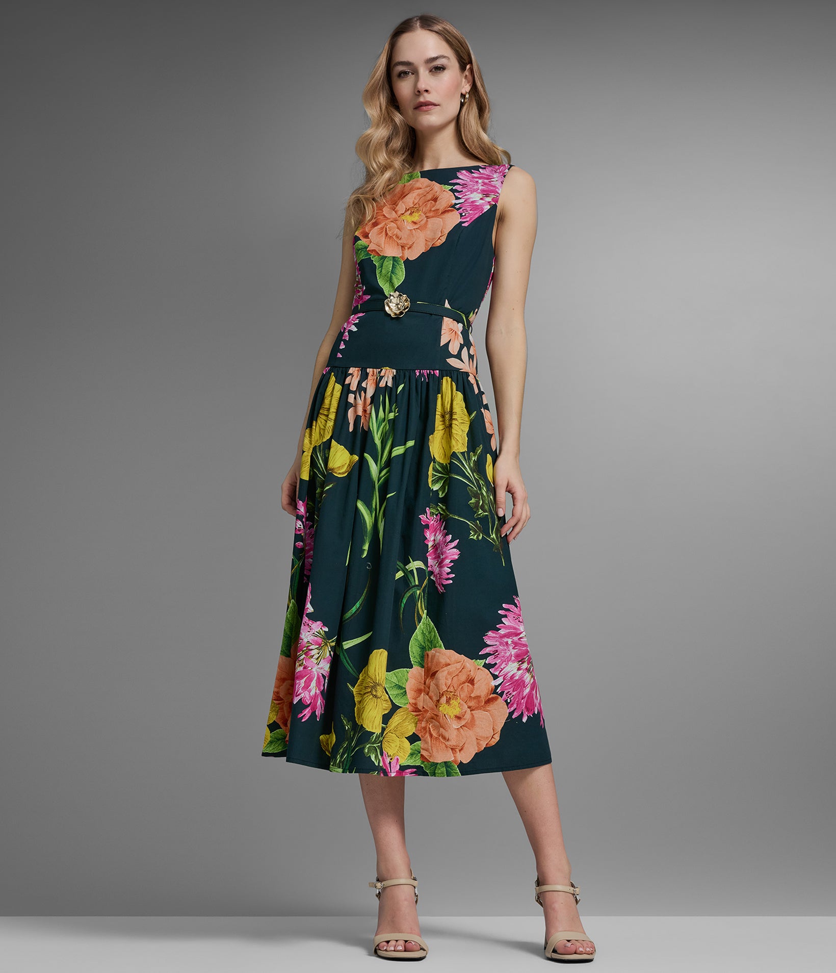 SLEEVELESS FLORAL MIDI DRESS View 1 | Women's Clothing SLEEVELESS FLORAL MIDI DRESS View 1 | Women's Clothing