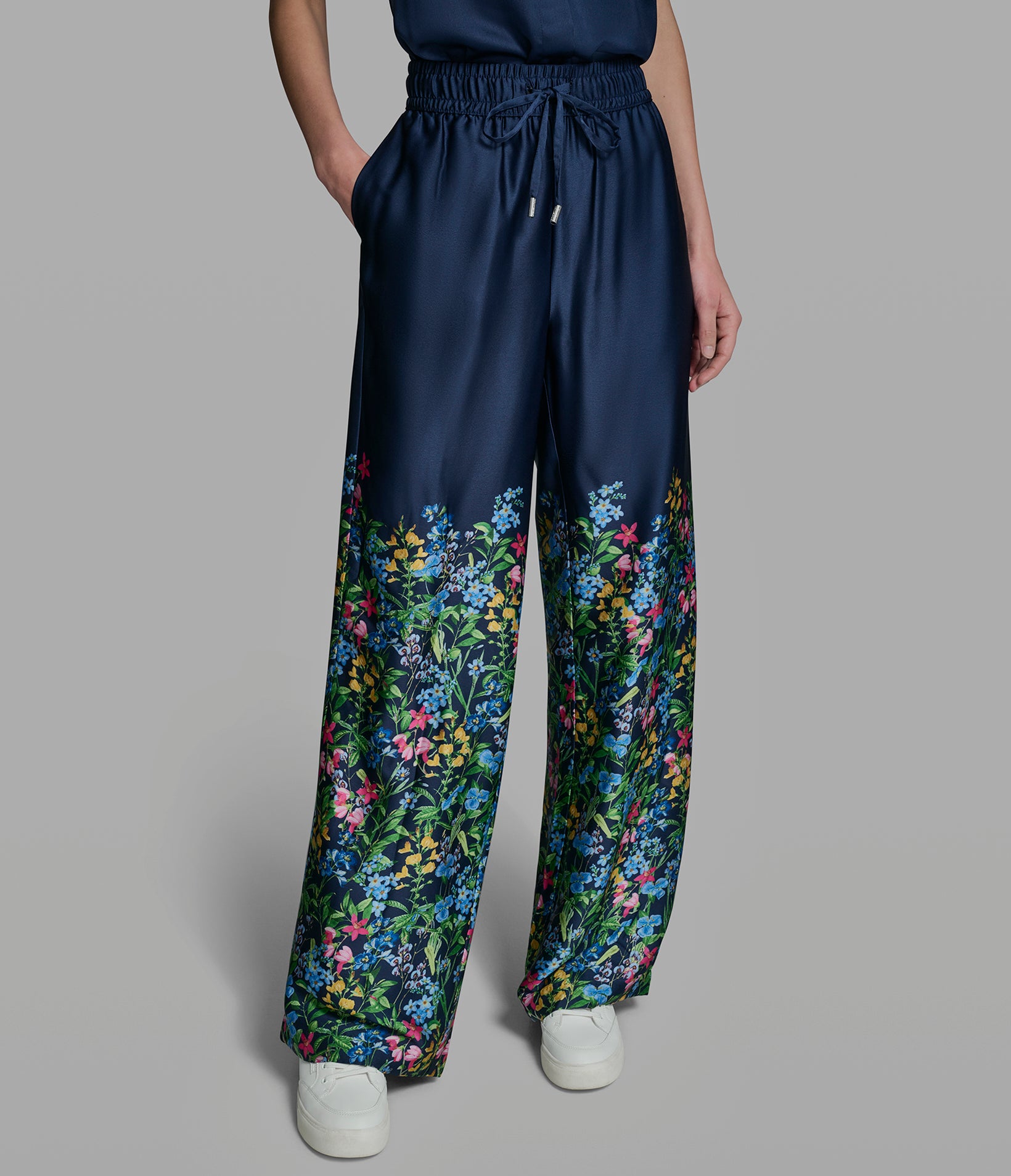 FLORAL PRINT WIDE-LEG PANT VIEW 3 | New Arrivals FLORAL PRINT WIDE-LEG PANT VIEW 3 | New Arrivals