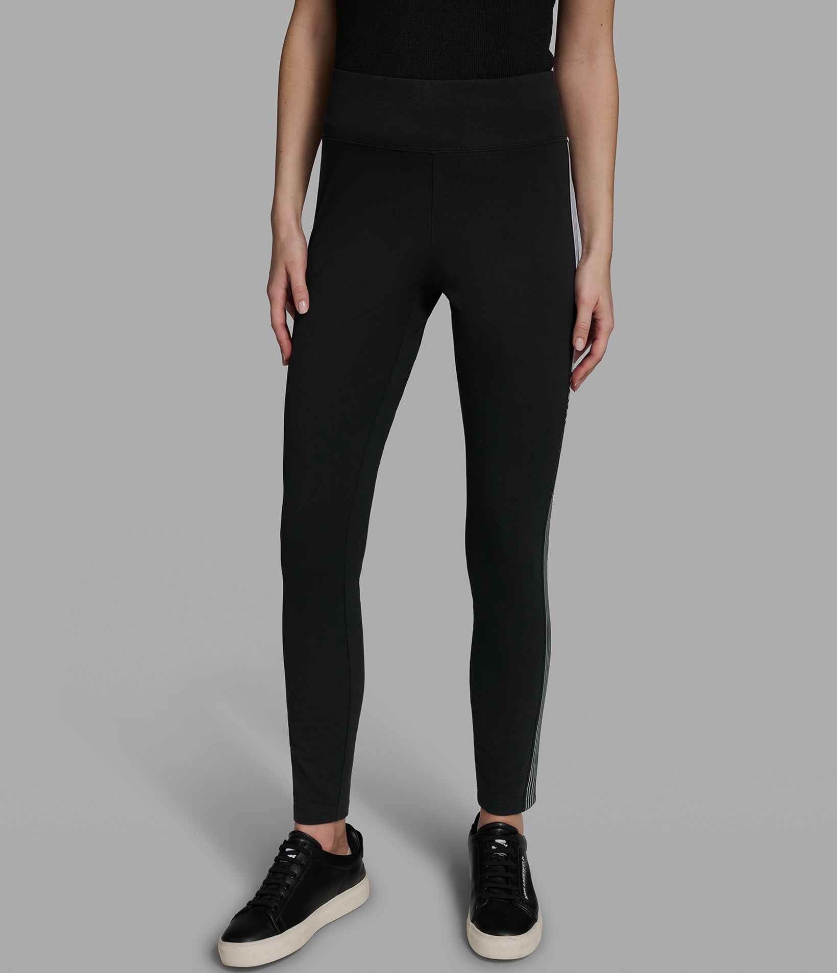 LOGO TAPE DETAIL LEGGING View 2 | Women's Pants & Skirts LOGO TAPE DETAIL LEGGING View 2 | Women's Pants & Skirts