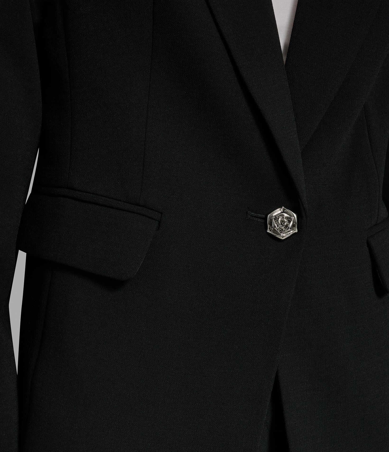 TAPING DETAIL BLAZER VIEW 6 TAPING DETAIL BLAZER VIEW 6