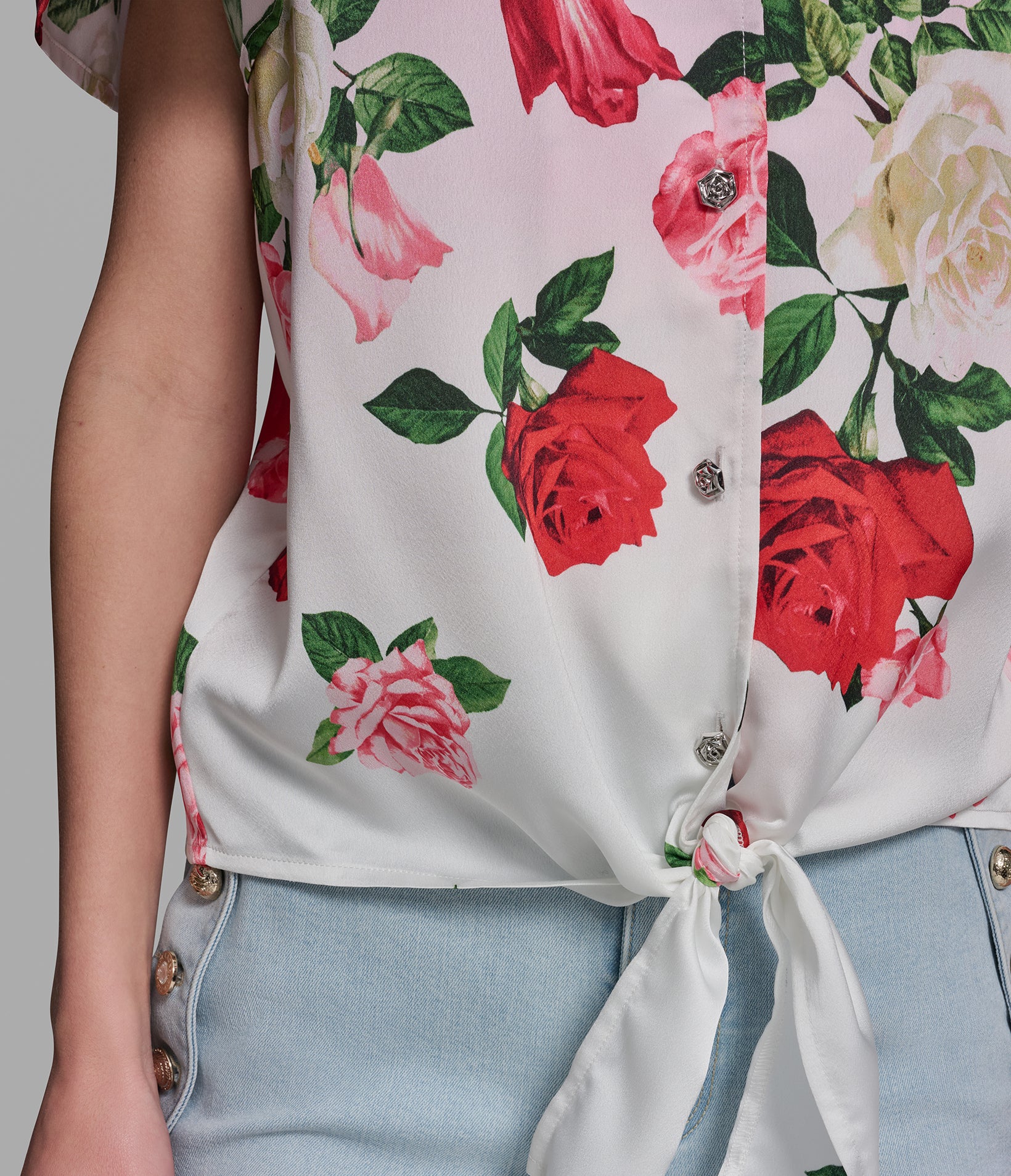 FLORAL PRINT FRONT TIE BLOUSE VIEW 6 | Styles Under $100 FLORAL PRINT FRONT TIE BLOUSE VIEW 6 | Styles Under $100