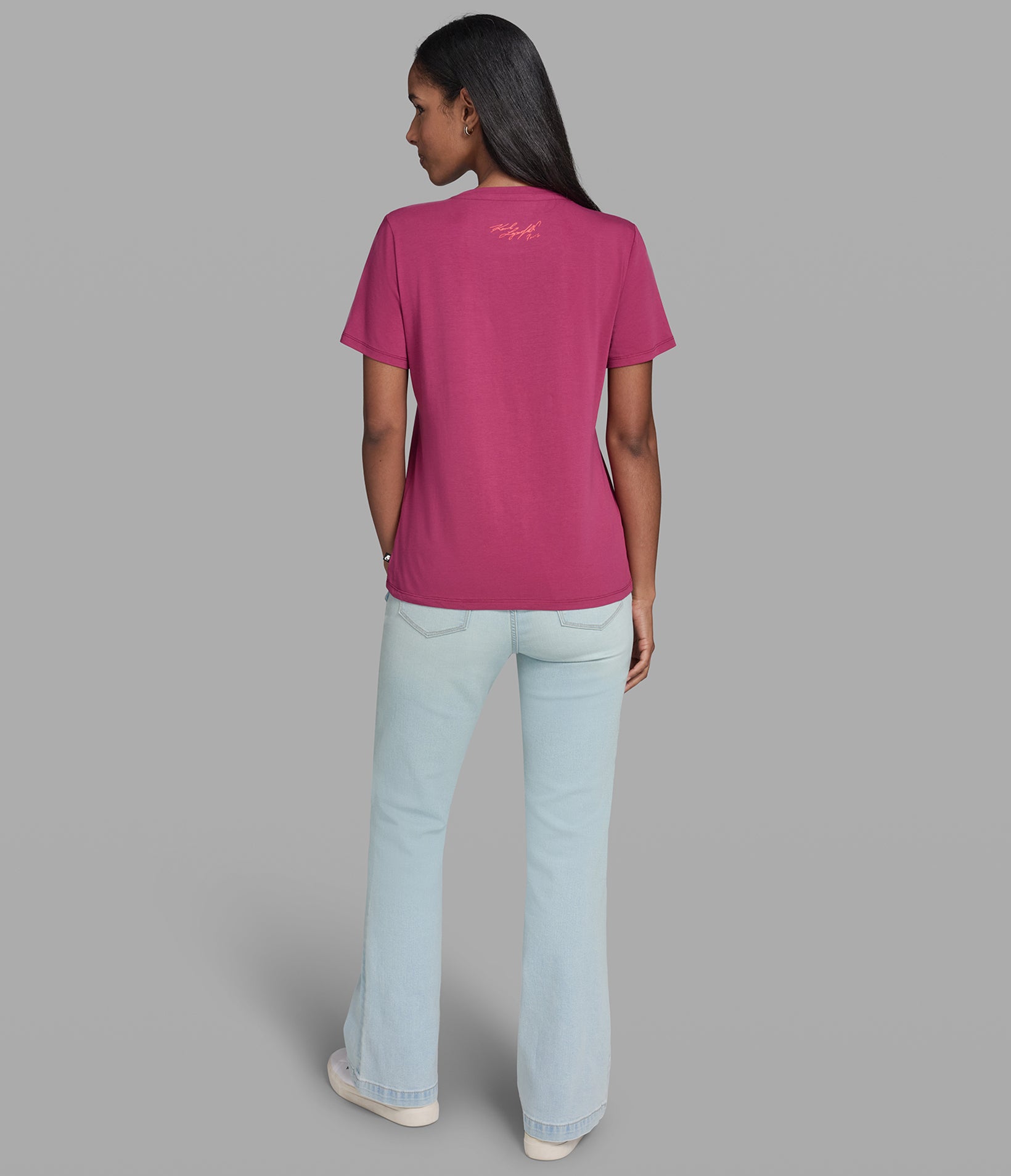 PARIS STAMPS TEE VIEW 5 | Holiday Sale PARIS STAMPS TEE VIEW 5 | Holiday Sale