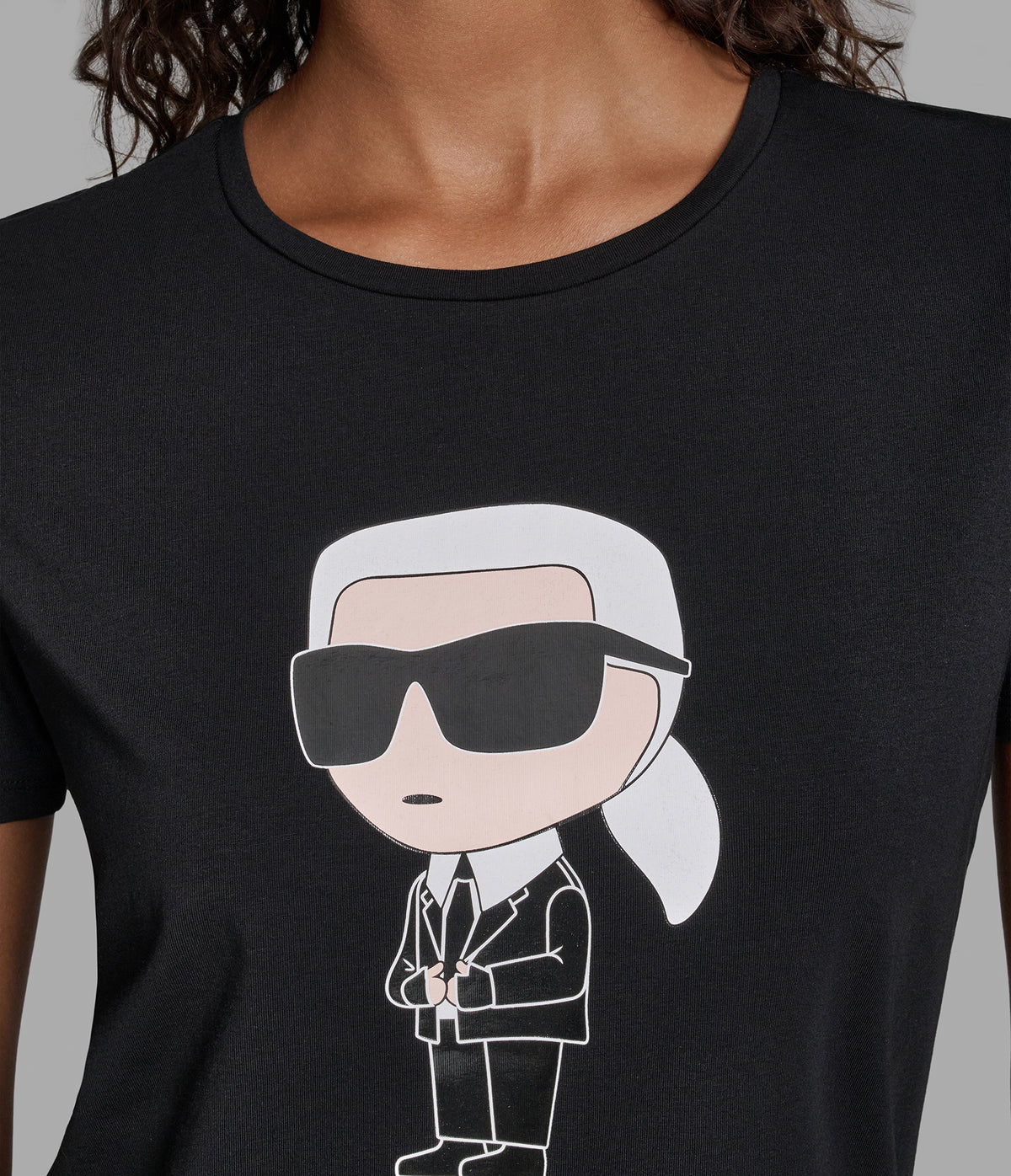 KARL BLAZER TEE VIEW 6 KARL BLAZER TEE VIEW 6