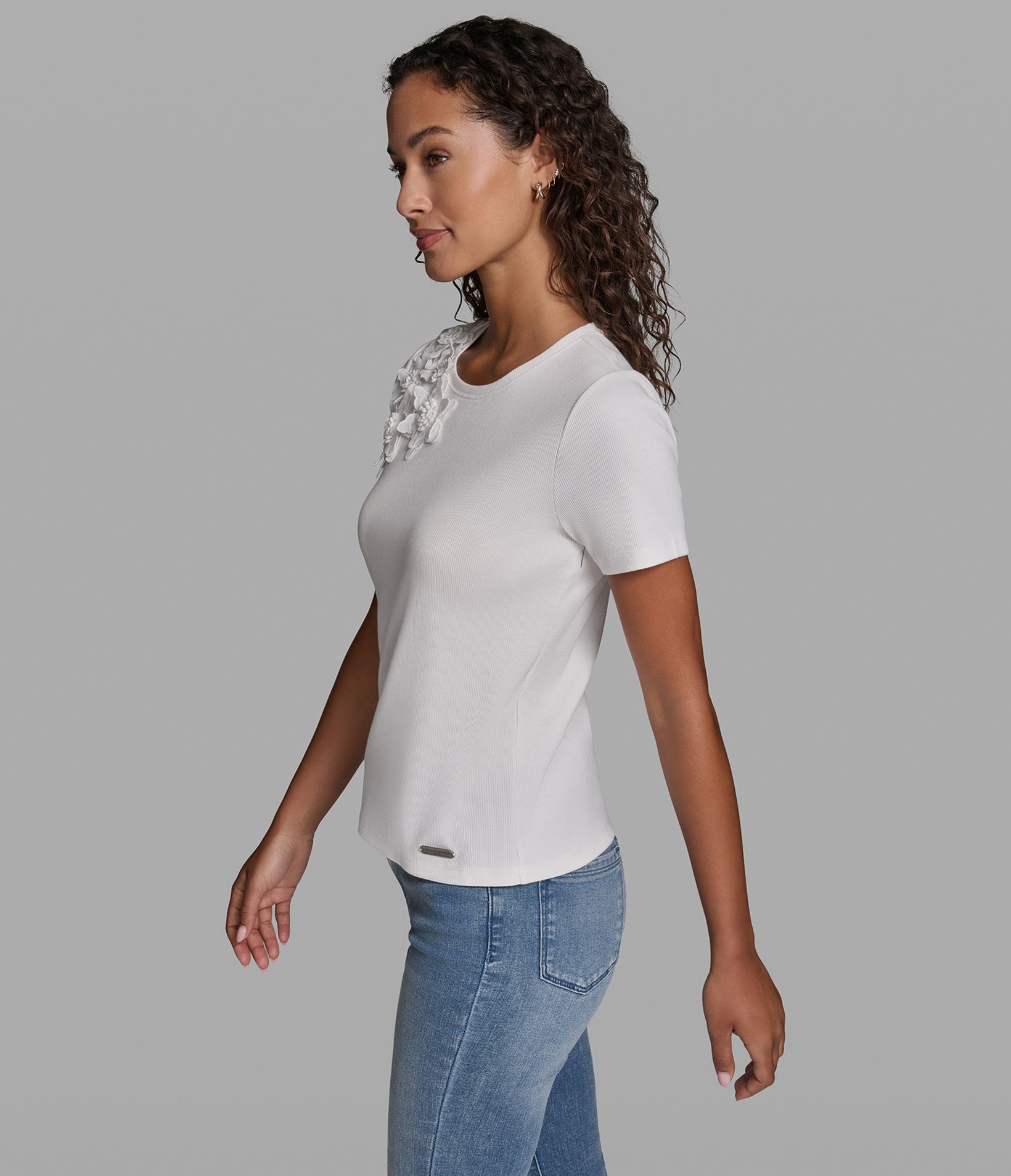 FLORAL APPLIQUE KNIT TOP VIEW 3 | New Women's Clothing FLORAL APPLIQUE KNIT TOP VIEW 3 | New Women's Clothing