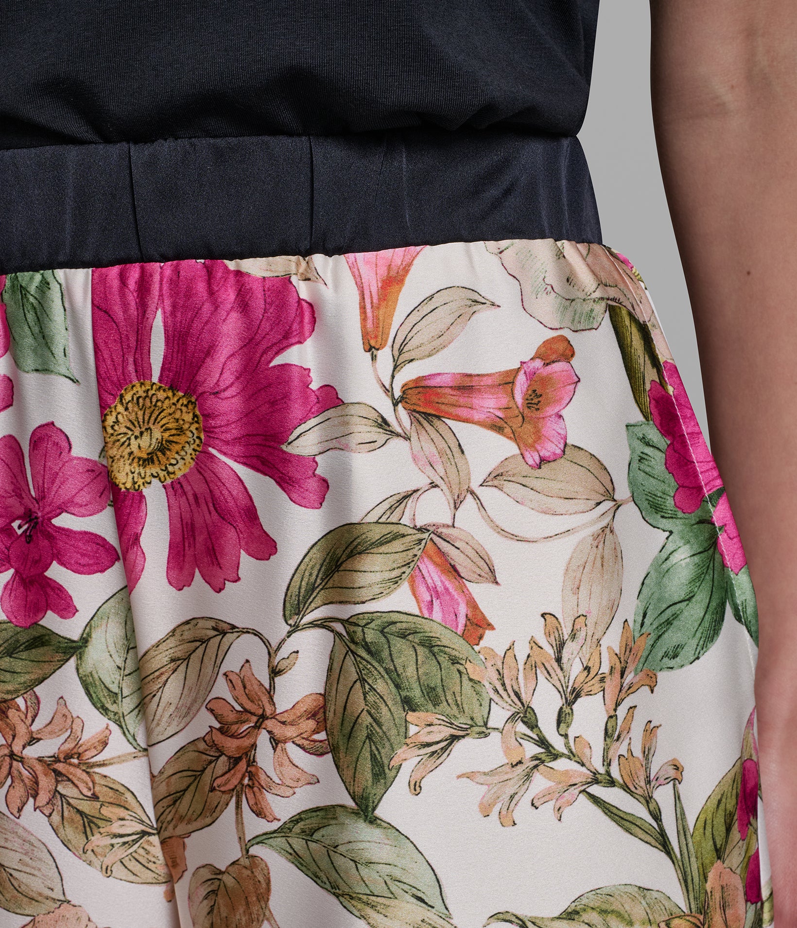 FLORAL WIDE LEG PANTS VIEW 6 FLORAL WIDE LEG PANTS VIEW 6