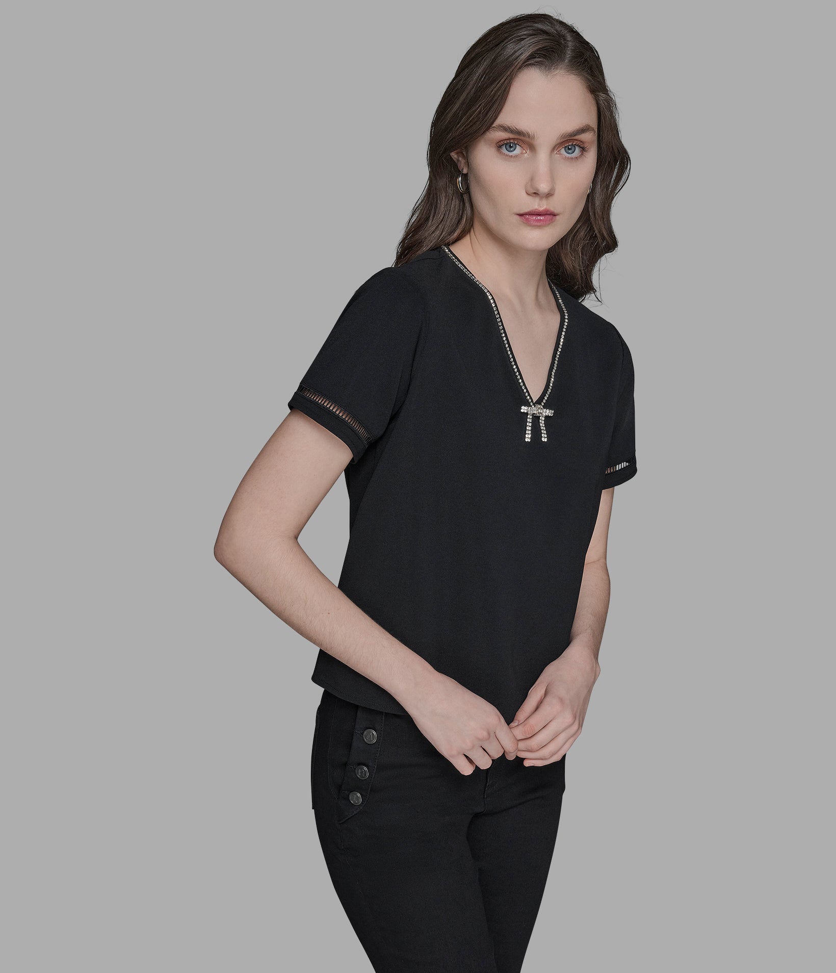 BOW-EMBELLISHED TOP VIEW 4 BOW-EMBELLISHED TOP VIEW 4