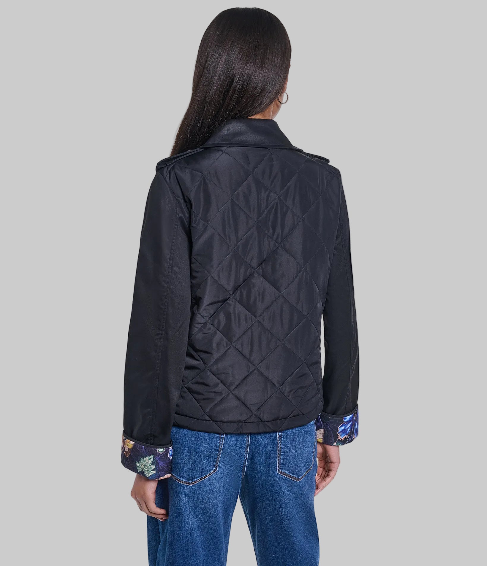 QUILTED OUTERWEAR WITH PRINTED INTERIOR VIEW 3 QUILTED OUTERWEAR WITH PRINTED INTERIOR VIEW 3