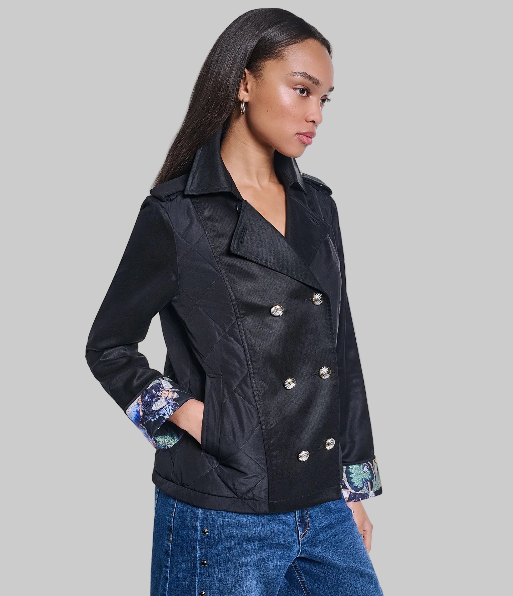 QUILTED OUTERWEAR WITH PRINTED INTERIOR VIEW 4 QUILTED OUTERWEAR WITH PRINTED INTERIOR VIEW 4