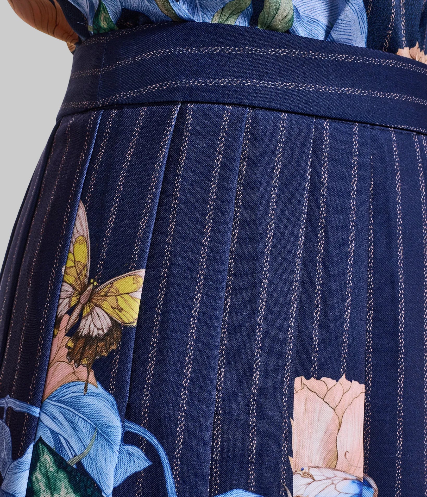 FLORAL PRINT PLEATED SKIRT VIEW 6 | New Arrivals FLORAL PRINT PLEATED SKIRT VIEW 6 | New Arrivals
