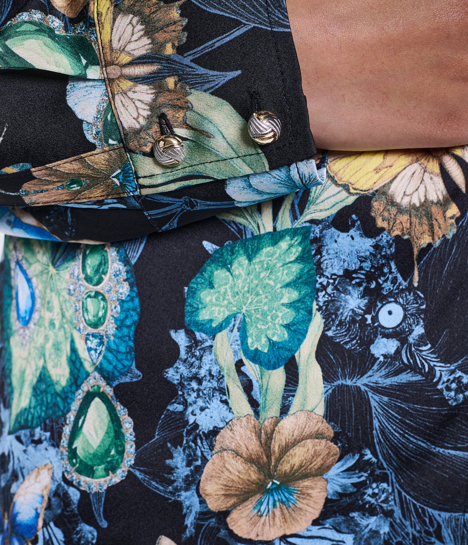 LONG SLEEVE FLORAL PRINTED SATIN VIEW 7 LONG SLEEVE FLORAL PRINTED SATIN VIEW 7