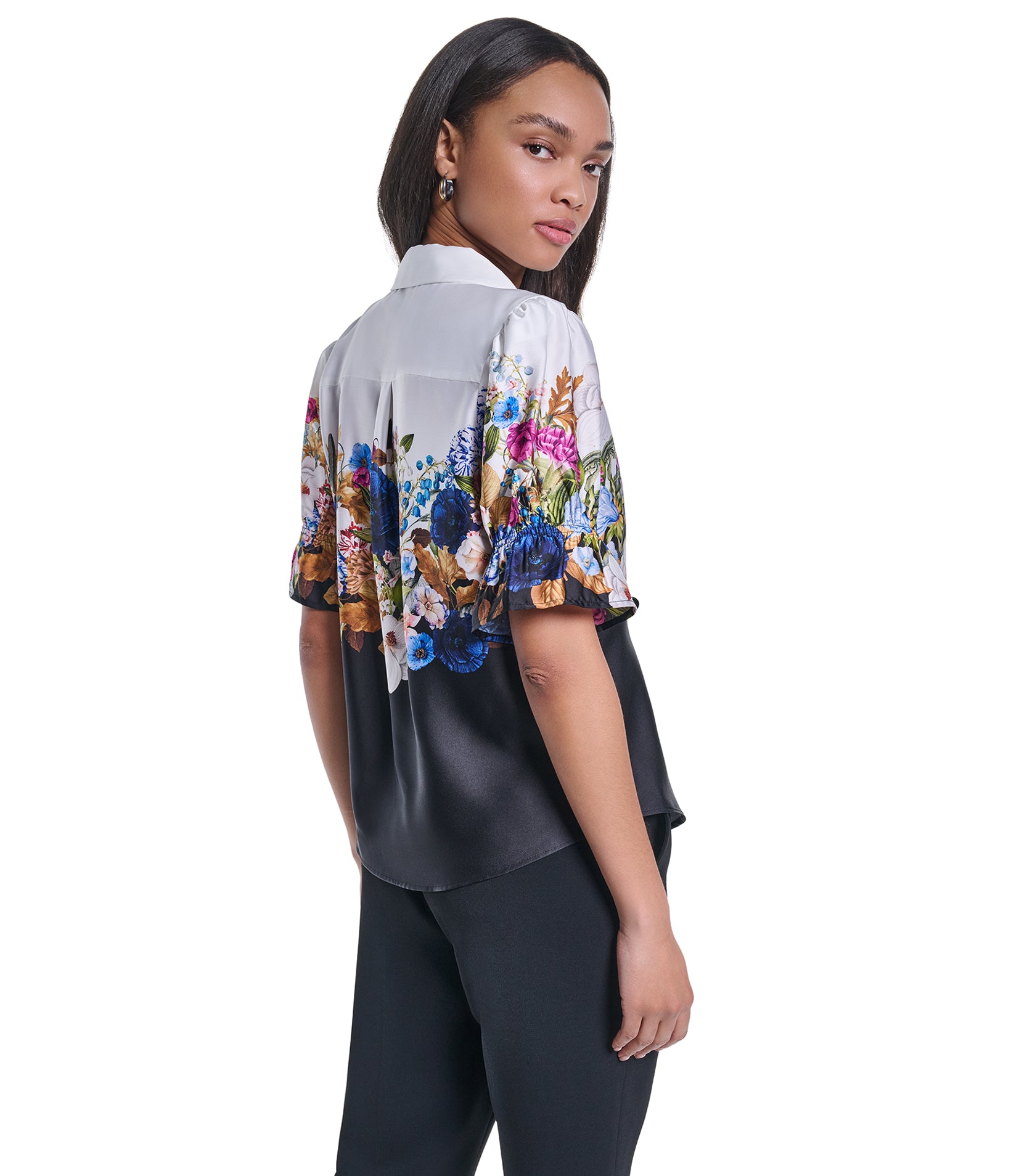 SHORT SLEEVE FLORAL WOVEN TOP VIEW 2 SHORT SLEEVE FLORAL WOVEN TOP VIEW 2