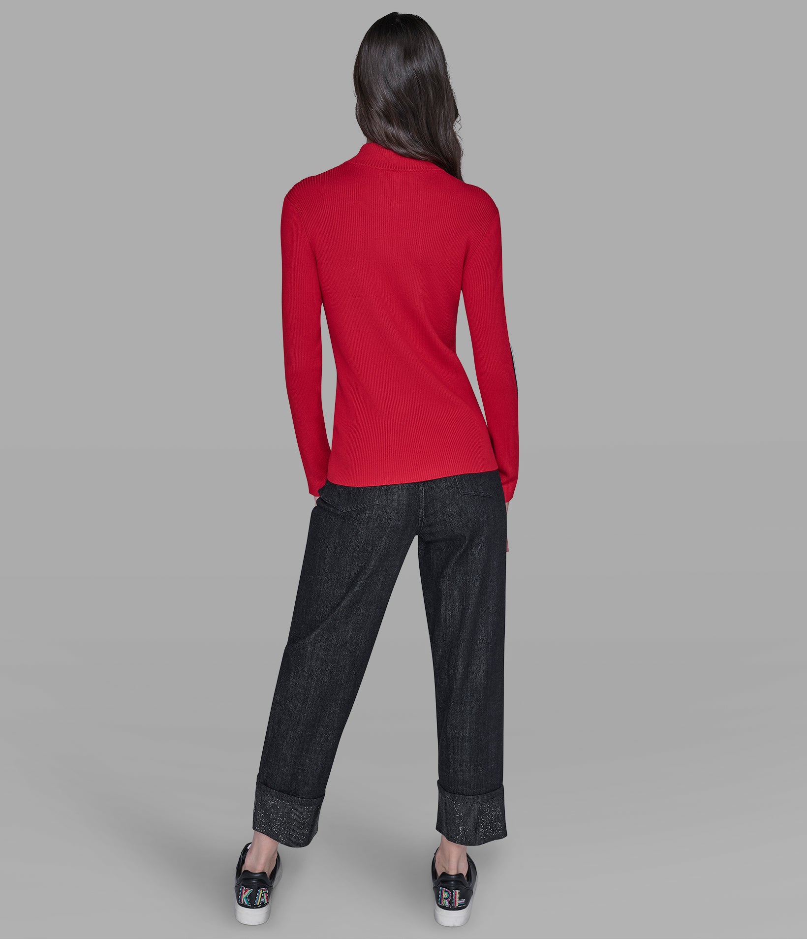 LOGO 3/4 ZIP SWEATER View 2 | Valentine's Day Shop LOGO 3/4 ZIP SWEATER View 2 | Valentine's Day Shop