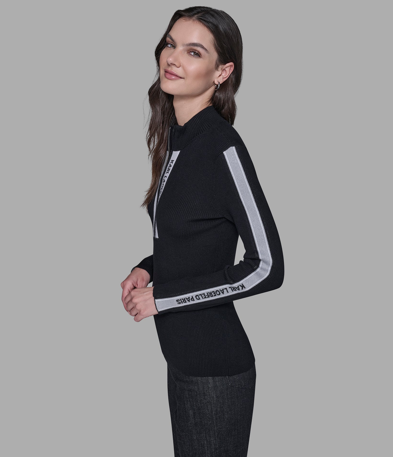 LOGO 3/4 ZIP SWEATER VIEW 4 LOGO 3/4 ZIP SWEATER VIEW 4