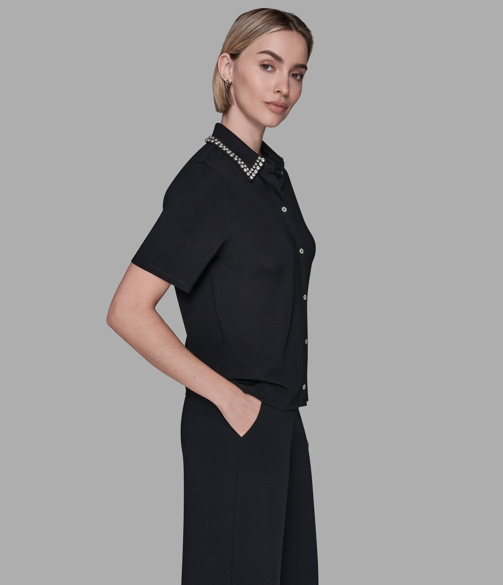 SHORT SLEEVE KNIT TOP WITH EMBELLISHED COLLAR VIEW 4 | Women's Clothing SHORT SLEEVE KNIT TOP WITH EMBELLISHED COLLAR VIEW 4 | Women's Clothing