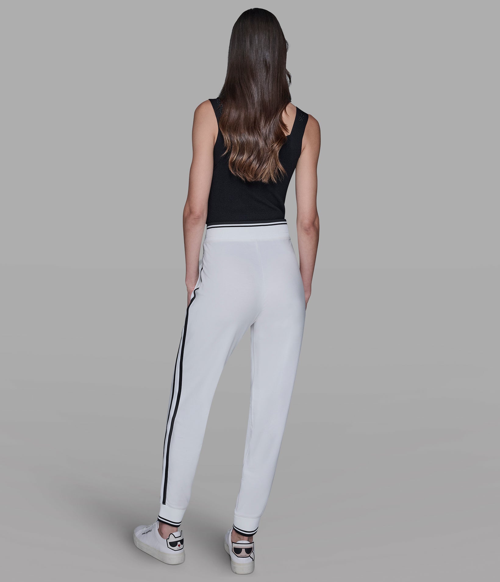 CHOUPETTE PATCH JOGGER VIEW 5 | Women's Holiday Collection CHOUPETTE PATCH JOGGER VIEW 5 | Women's Holiday Collection