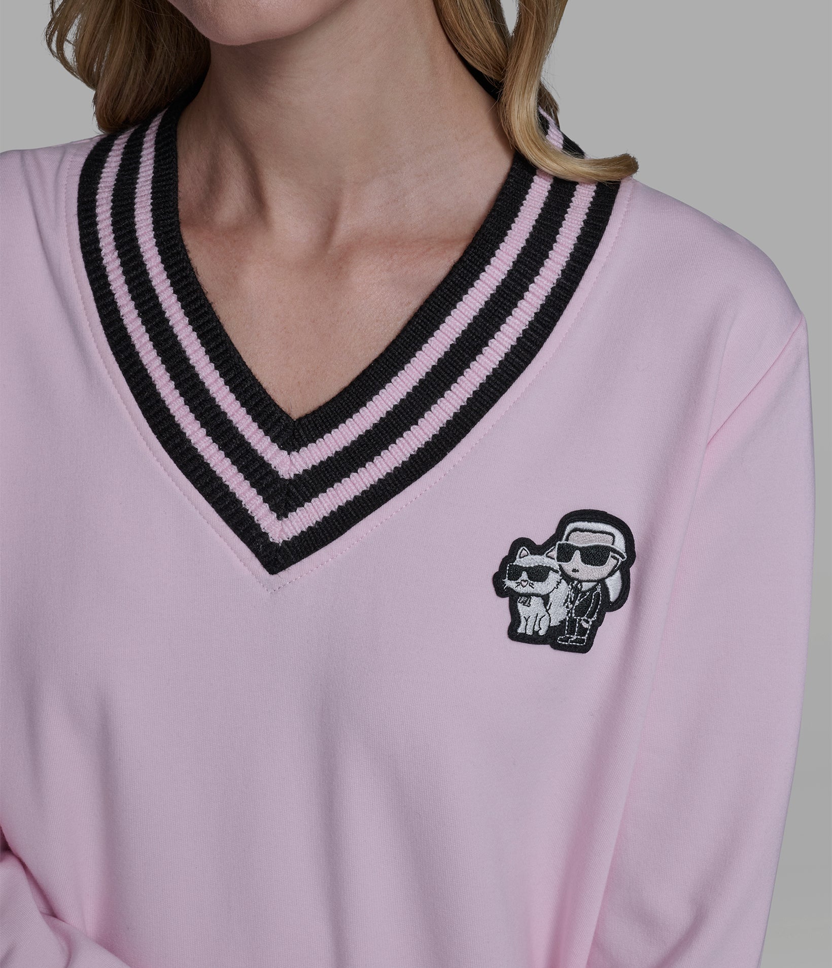 VARSITY PATCH V-NECK SWEATSHIRT VIEW 6 | Women's Tops & Sweaters VARSITY PATCH V-NECK SWEATSHIRT VIEW 6 | Women's Tops & Sweaters