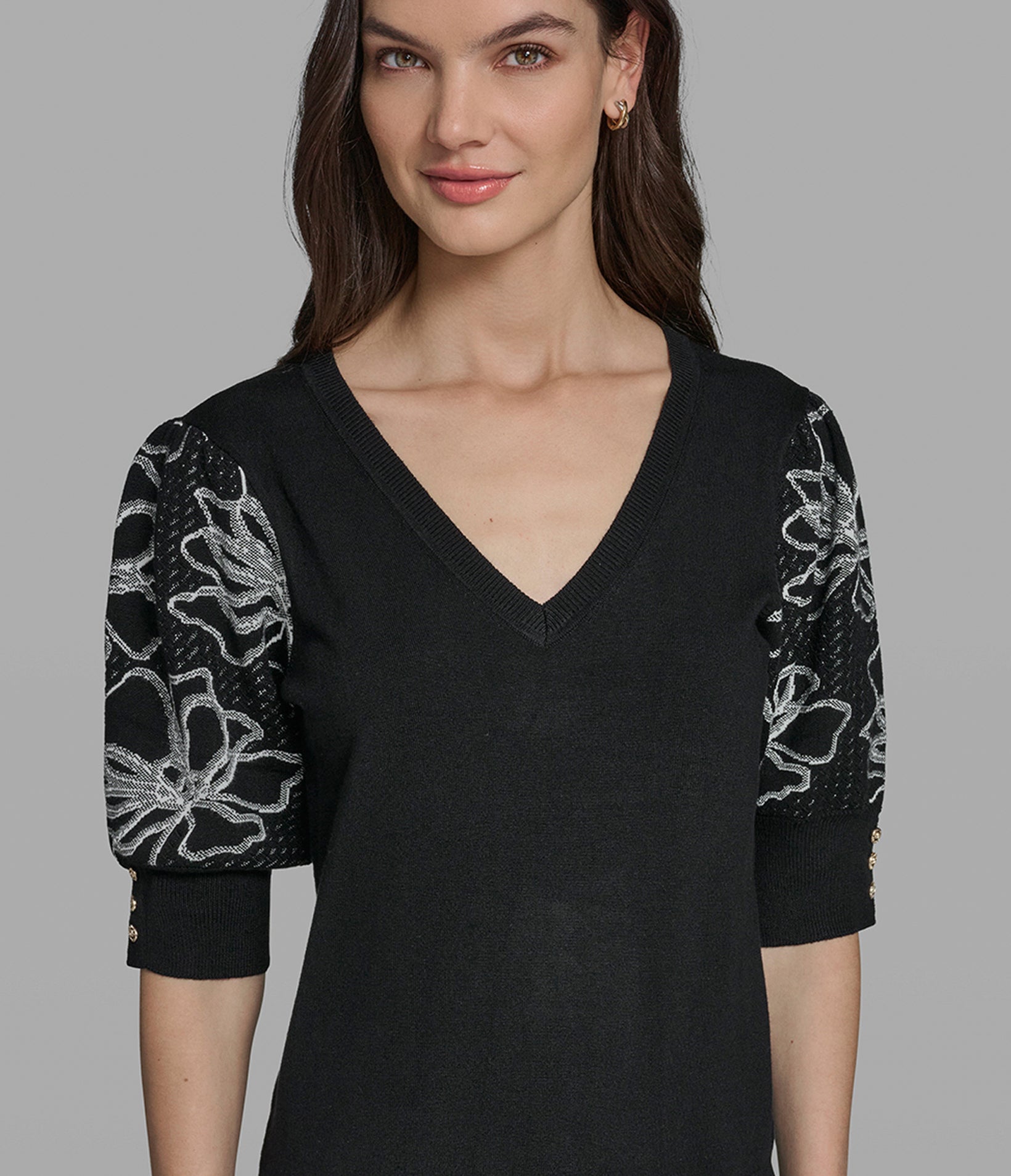 FLORAL V-NECK SWEATER VIEW 4 | Women's Clothing FLORAL V-NECK SWEATER VIEW 4 | Women's Clothing