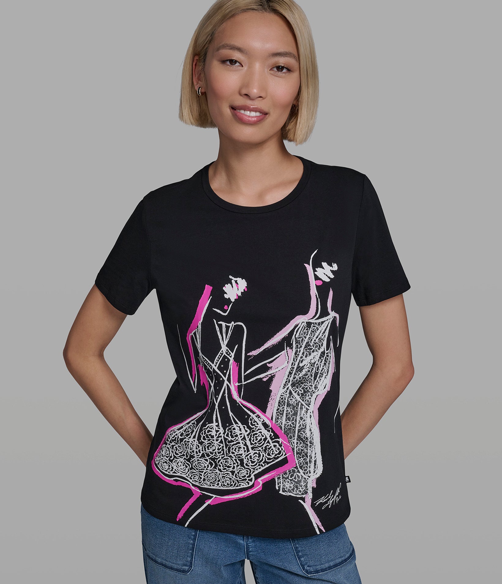 SKETCH GIRLS LOGO TEE View 1 | Products SKETCH GIRLS LOGO TEE View 1 | Products