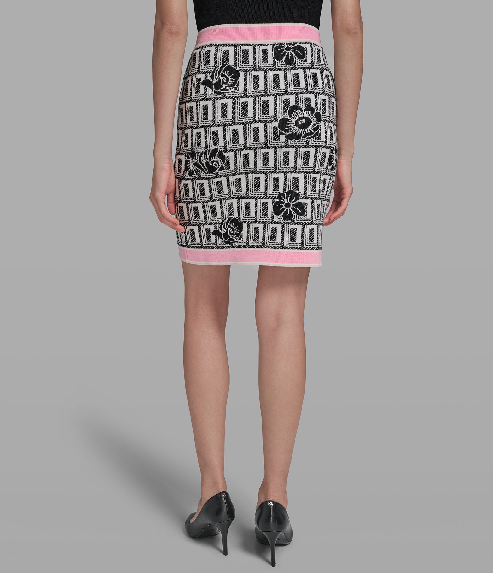 CO-ORD DOUBLE L SWEATER SKIRT View 2 | Products CO-ORD DOUBLE L SWEATER SKIRT View 2 | Products