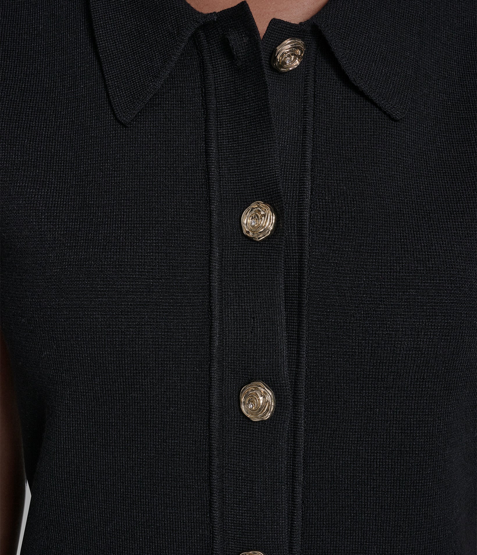 ROSETTE BUTTON SWEATER VEST VIEW 6 ROSETTE BUTTON SWEATER VEST VIEW 6