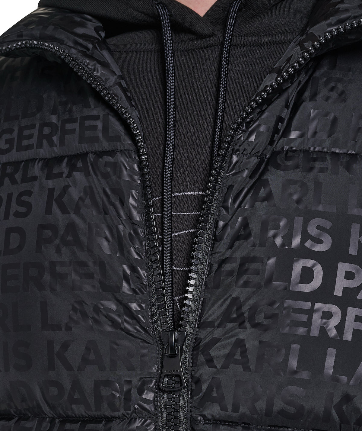 SIGNATURE VEST VIEW 7 | New Men's Arrivals SIGNATURE VEST VIEW 7 | New Men's Arrivals