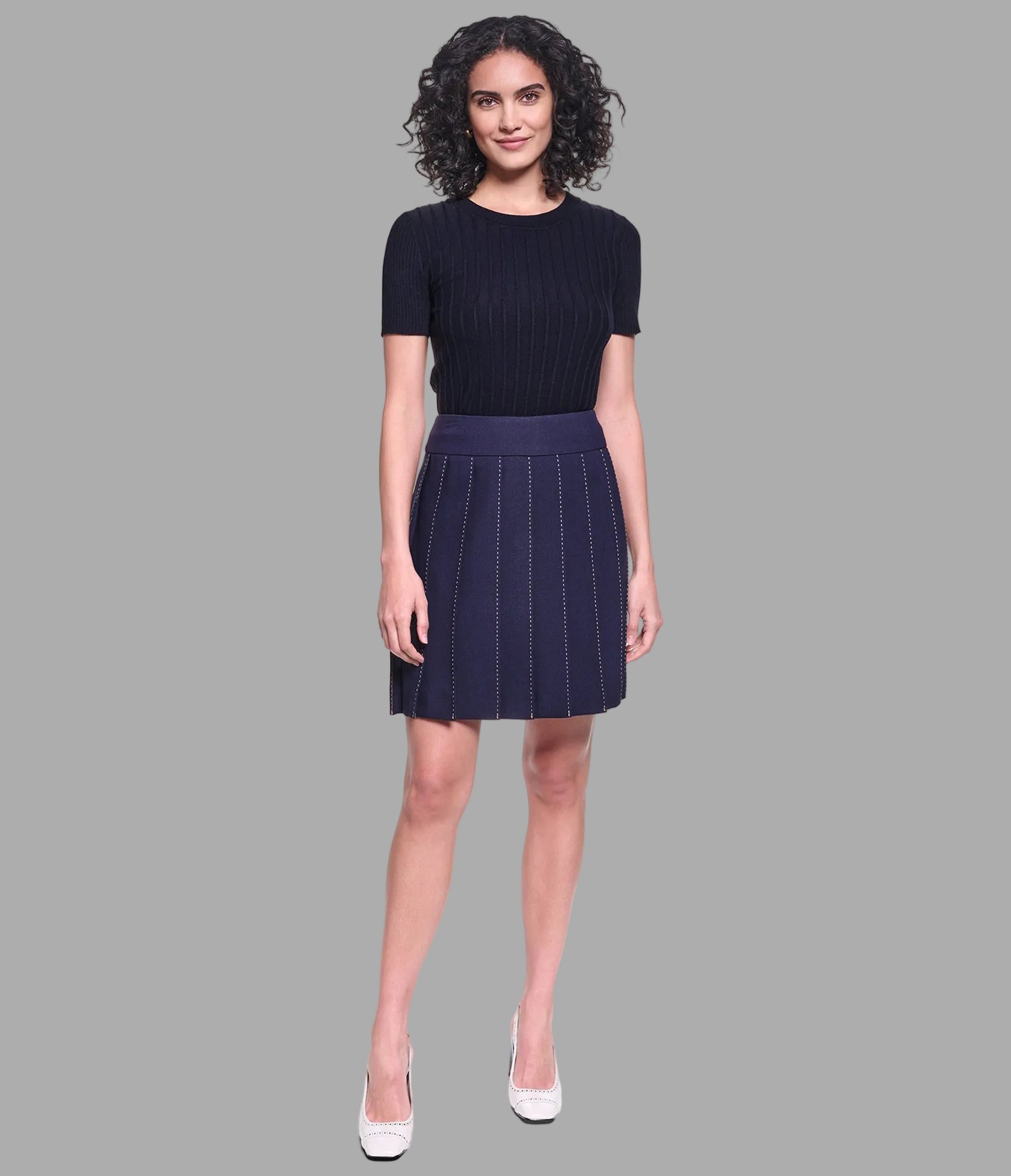 CONTRAST STITCH PLEATED MINI SKIRT View 1 | Women's Pants & Skirts CONTRAST STITCH PLEATED MINI SKIRT View 1 | Women's Pants & Skirts