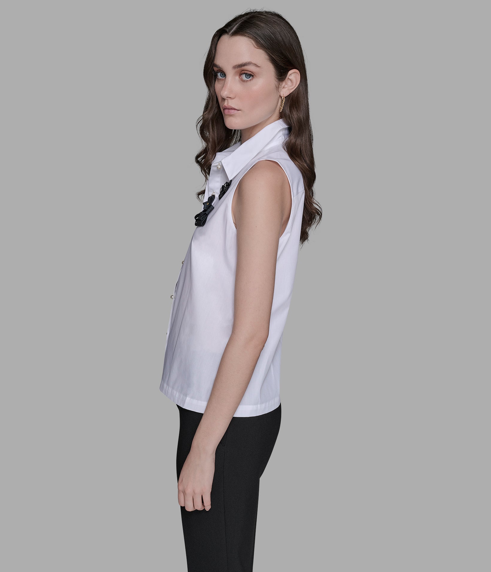 SLEEVELESS WOVEN TOP VIEW 4 | Women's Clothing SLEEVELESS WOVEN TOP VIEW 4 | Women's Clothing