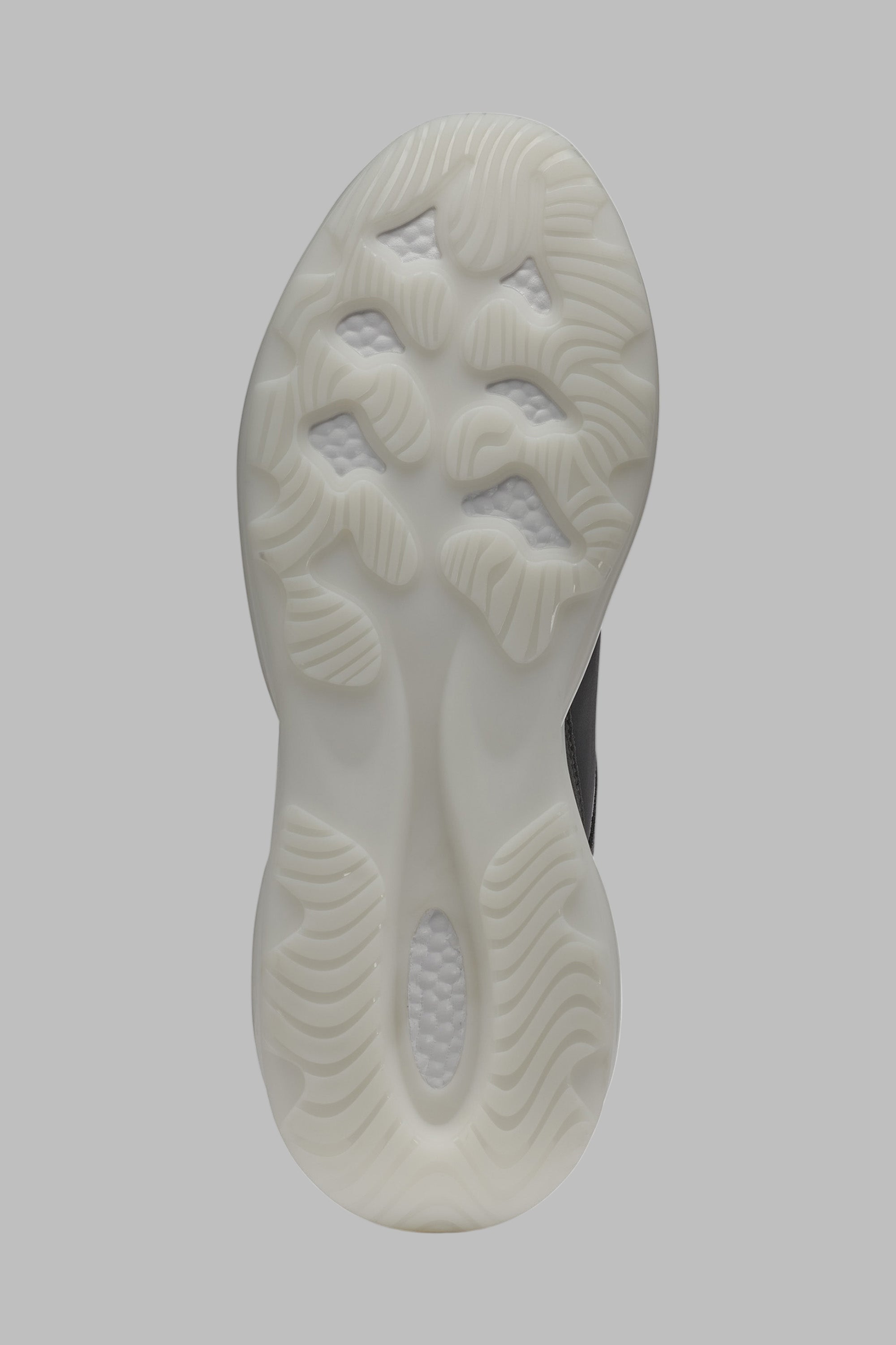 MIXED MEDIA RUNNER WITH KARL HEAD OUTLINE VIEW 4 | Men's Sale MIXED MEDIA RUNNER WITH KARL HEAD OUTLINE VIEW 4 | Men's Sale