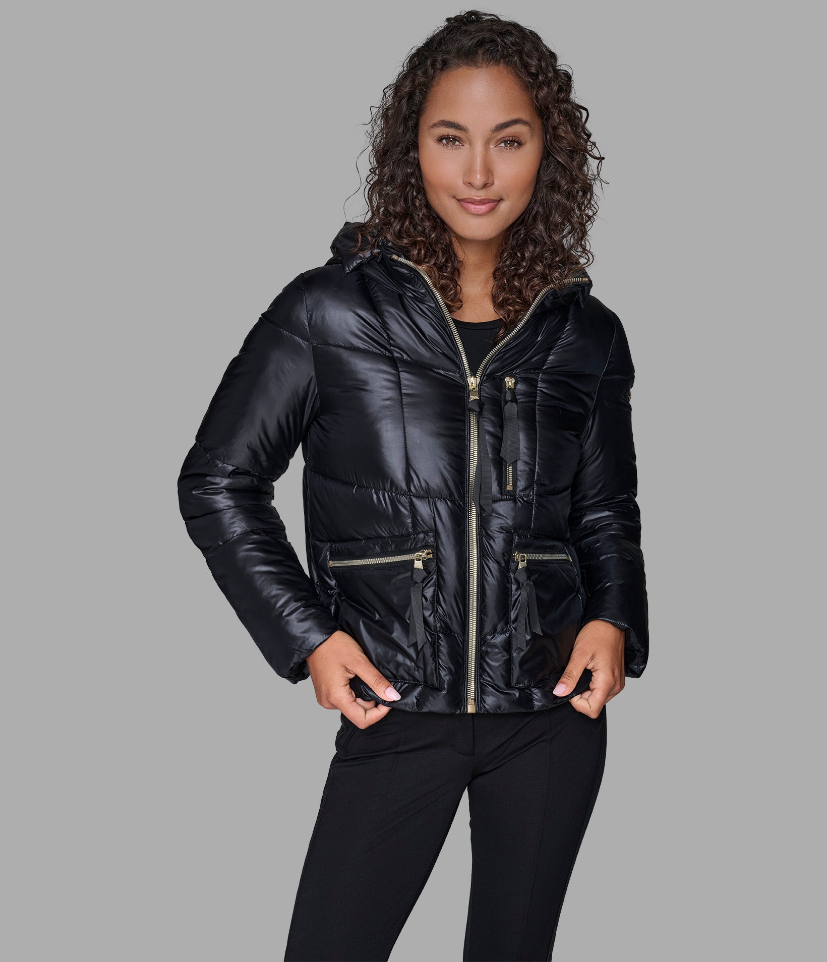 SHORT HOODED PUFFER View 1 | WOMEN'S FALL COLLECTION SHORT HOODED PUFFER View 1 | WOMEN'S FALL COLLECTION