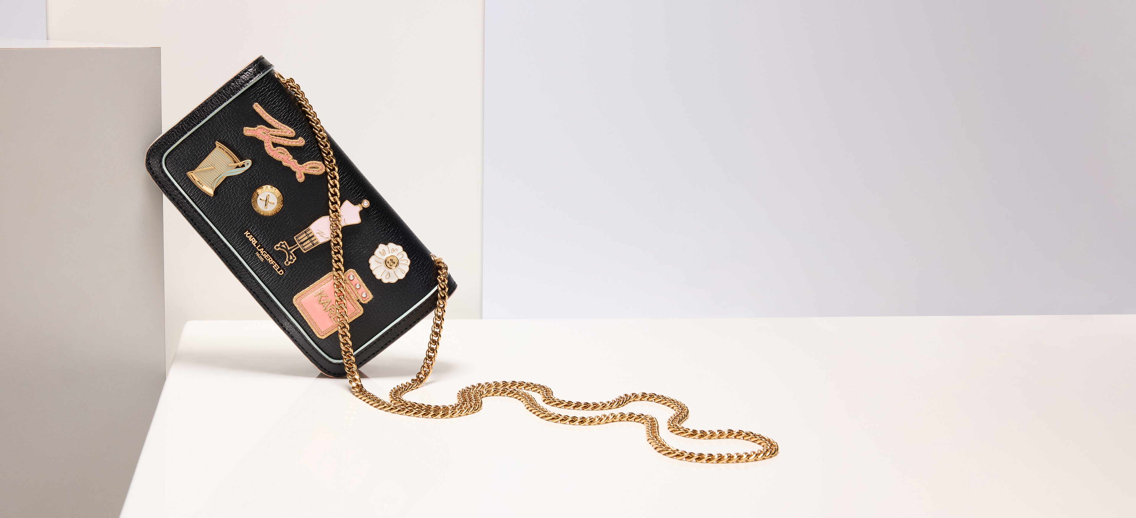 IKONIK PLUS-ONES | shop BAGS