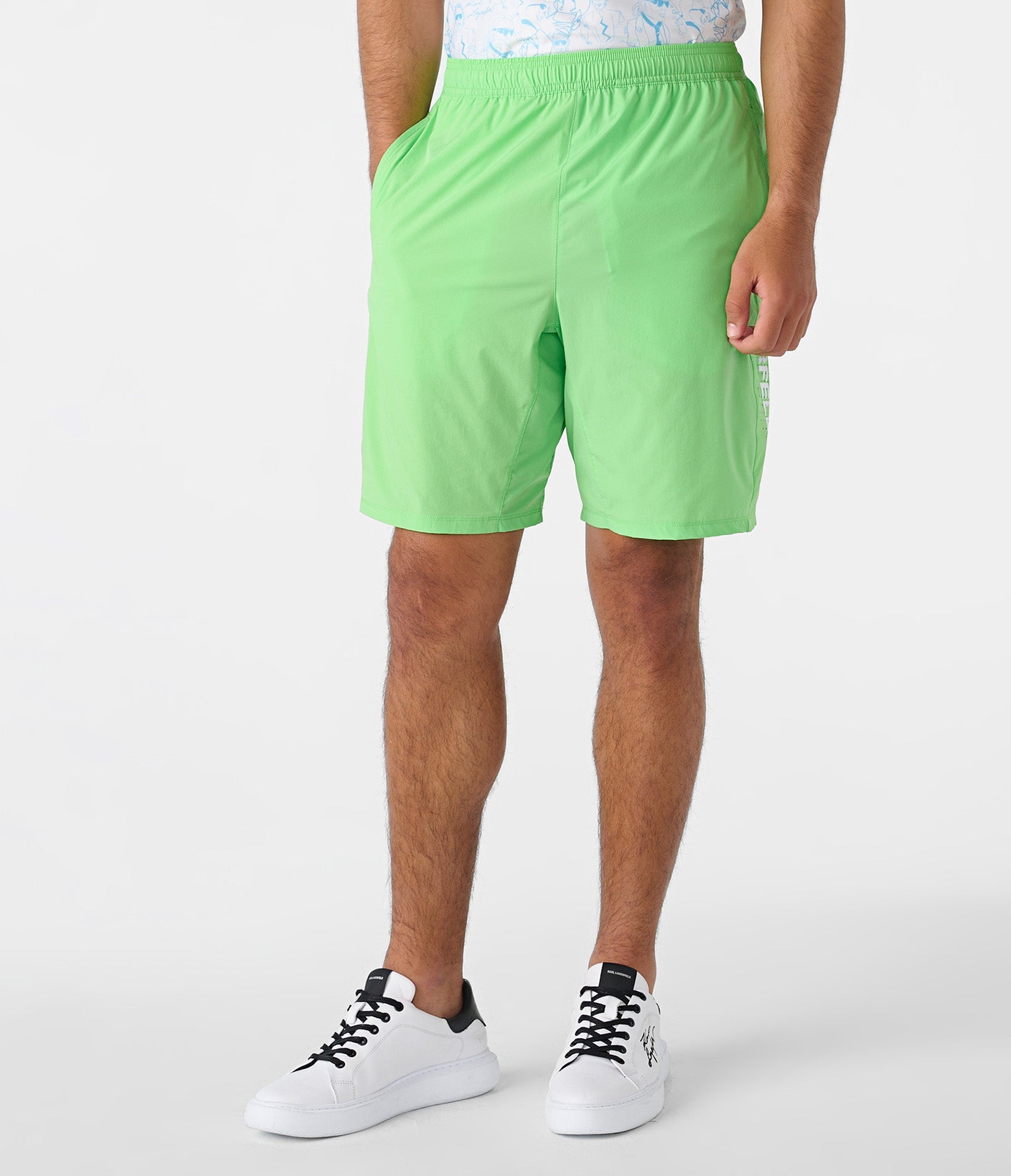 PERFORATED SIDE REFLECTIVE SHORTS