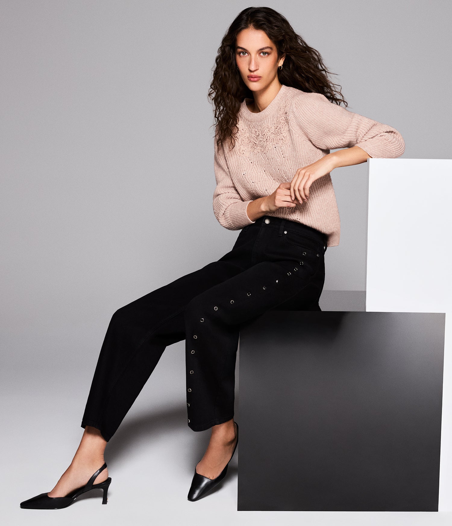 LONG SLEEVE EMBROIDER DETAIL CREW SWEATER View 1 | Women's Clothing