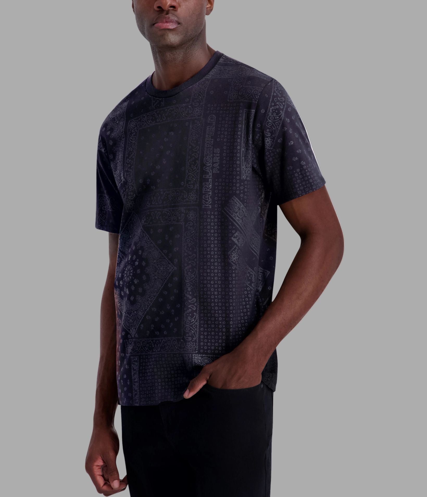 BANDANA PRINT TEE VIEW 3 | Holiday Sale