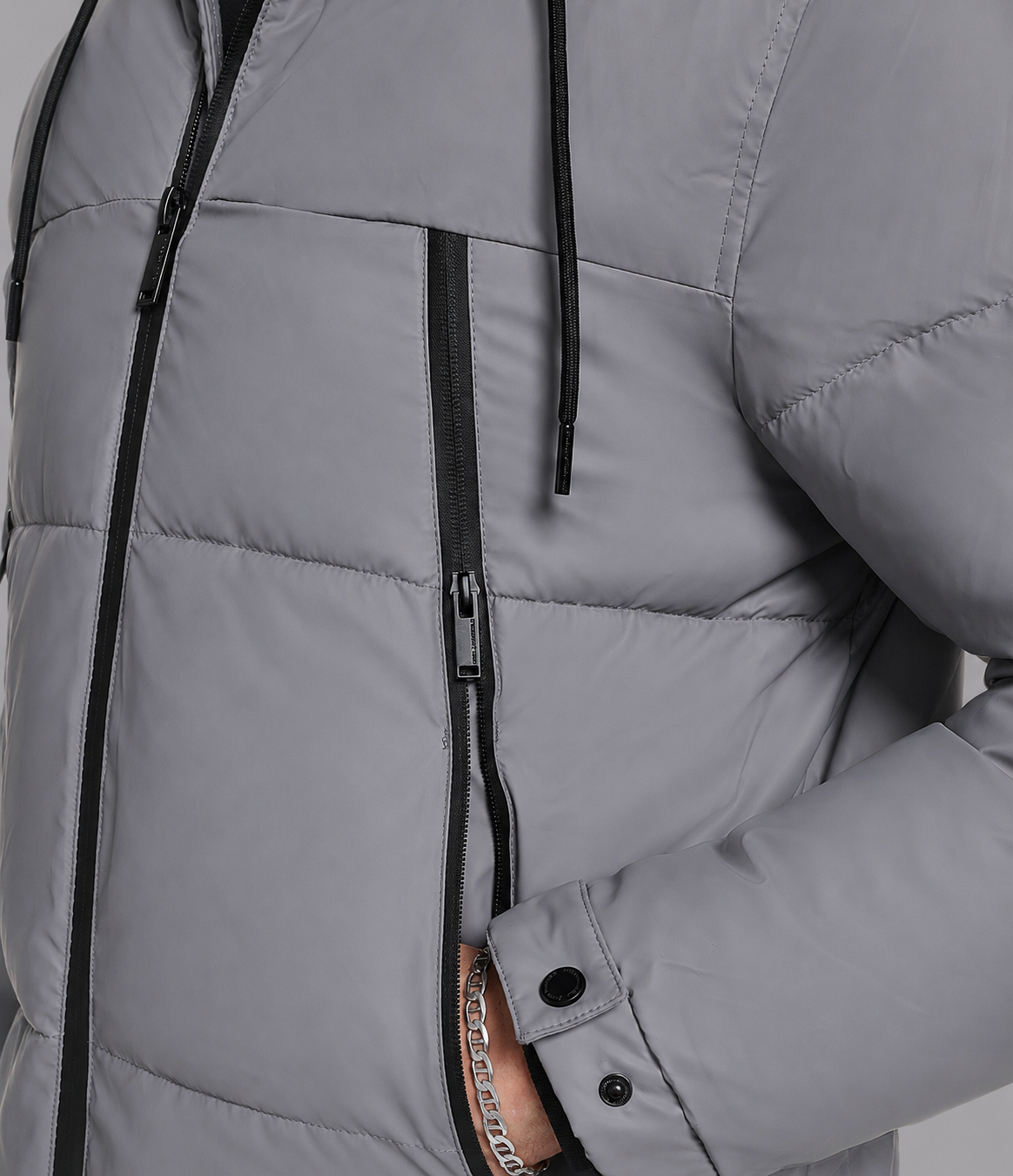 MID WEIGHT HOODED PUFFER WITH POCKETS VIEW 7 | Online Exclusive
