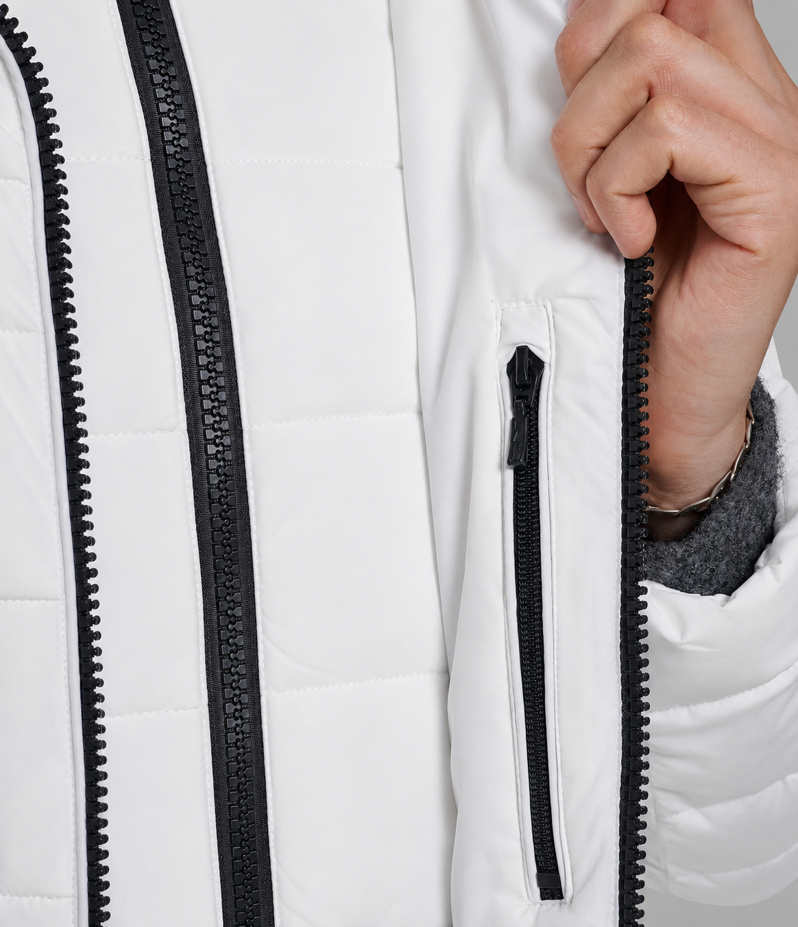 LIGHTWEIGHT PUFFER JACKET VIEW 10