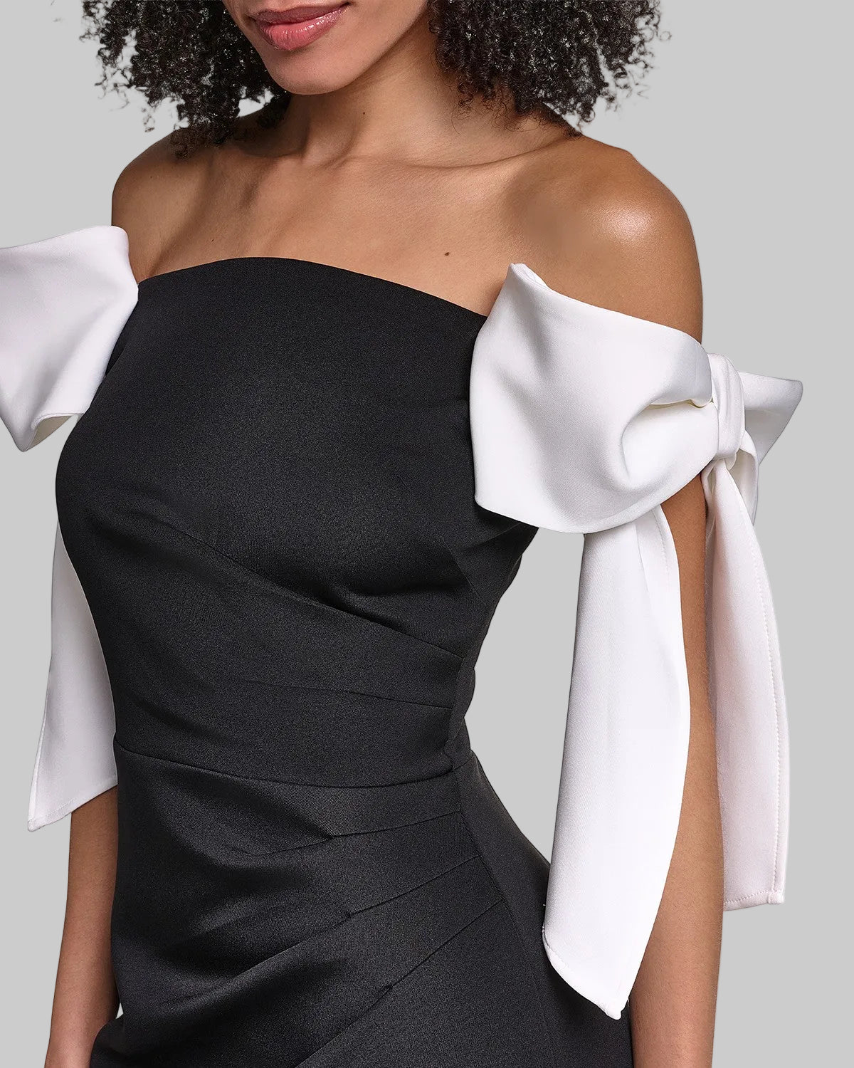 CREPE COLUMN GOWN WITH BOW DETAILS AT SHOULDERS VIEW 6