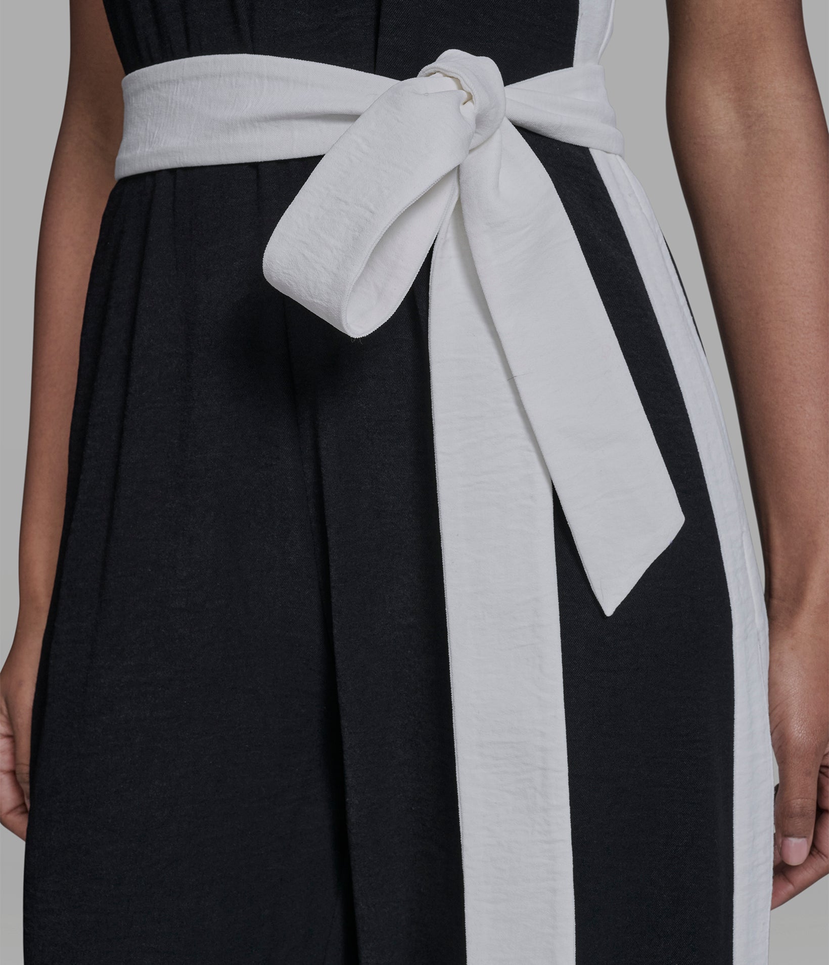 CONTRAST TRIM JUMPSUIT VIEW 6