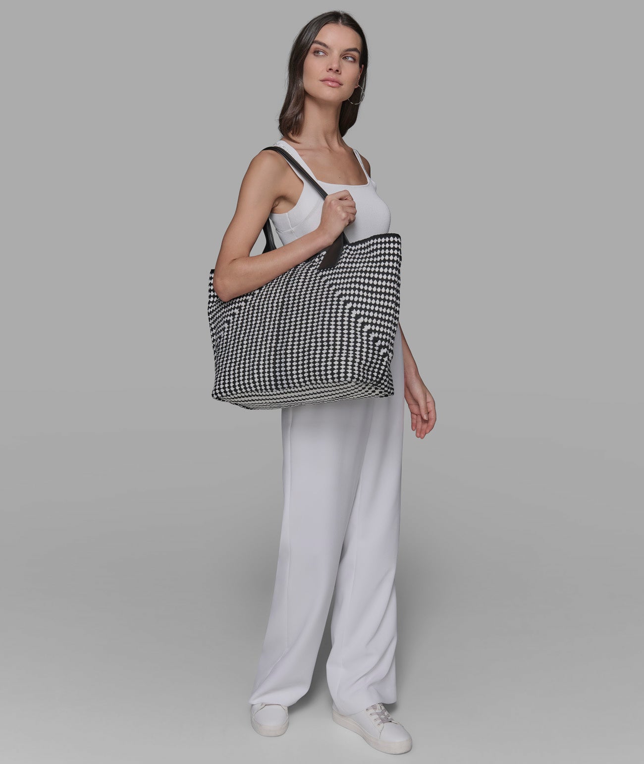 HENRIETTE CROCHET TOTE VIEW 7