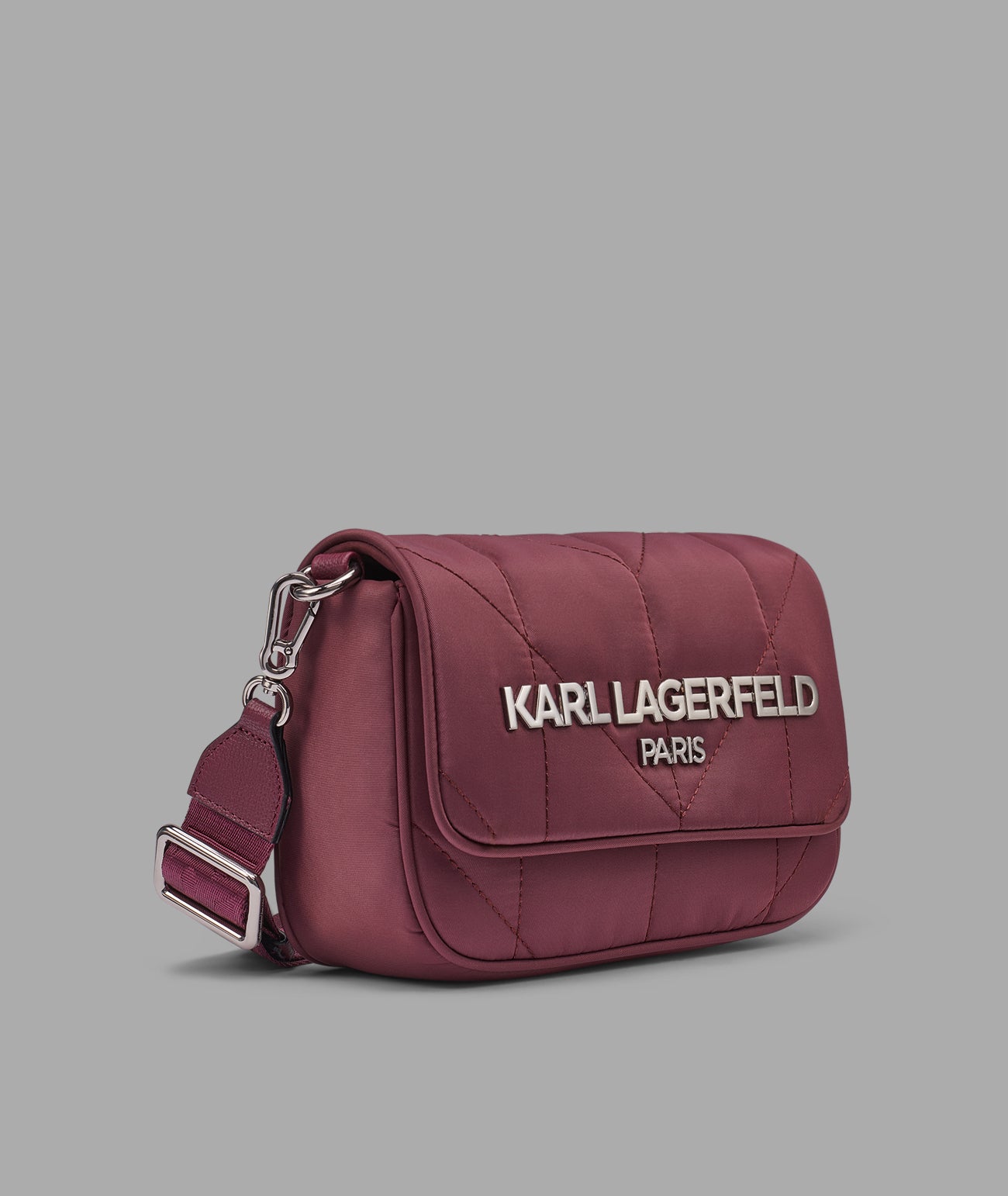 VOYAGE LOGO CROSSBODY VIEW 2