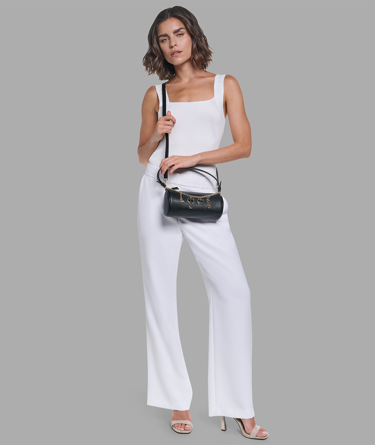 HADLEE SHOULDER WITH CHAIN BLK VIEW 6