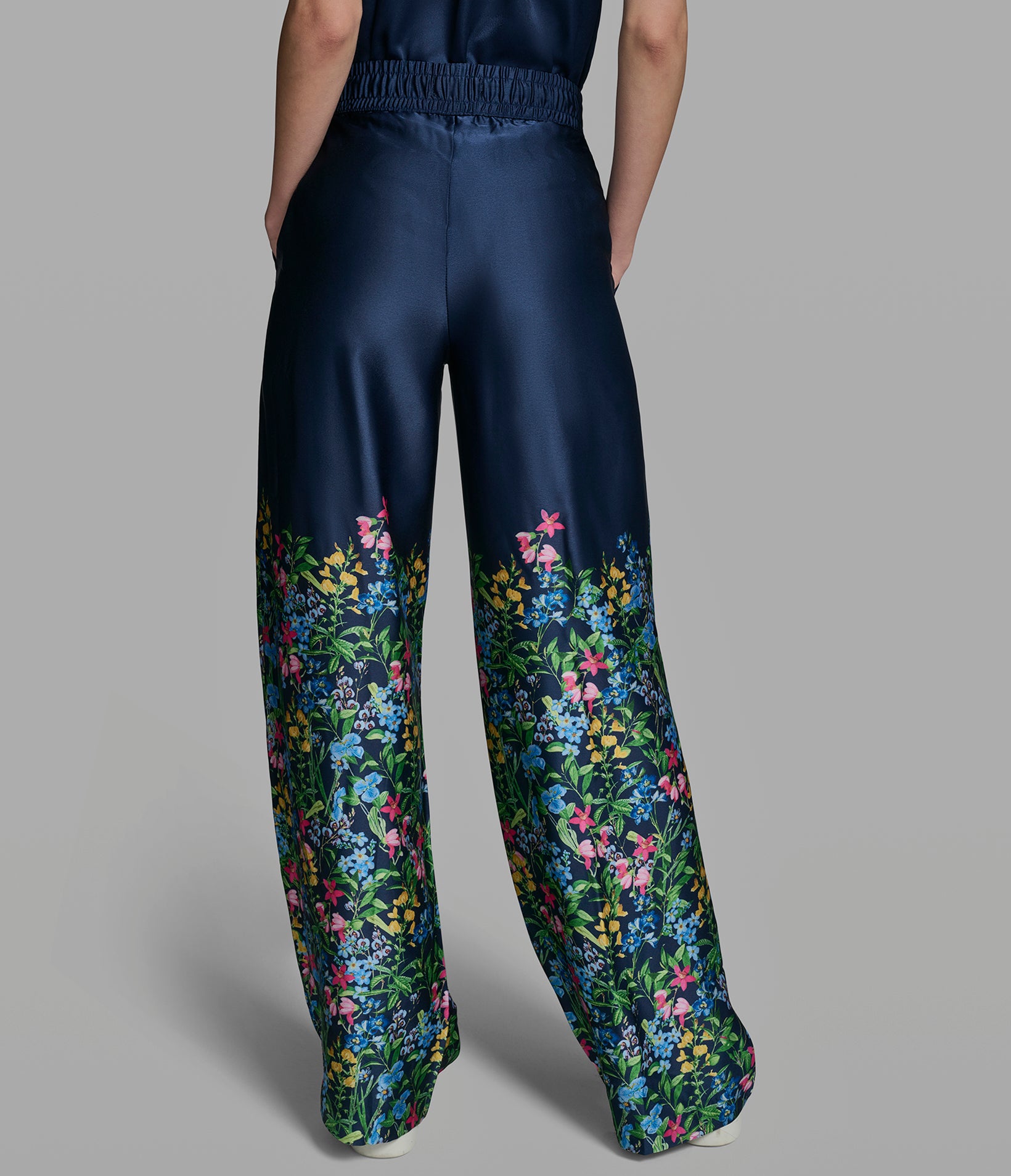 FLORAL PRINT WIDE-LEG PANT VIEW 4 | New Arrivals