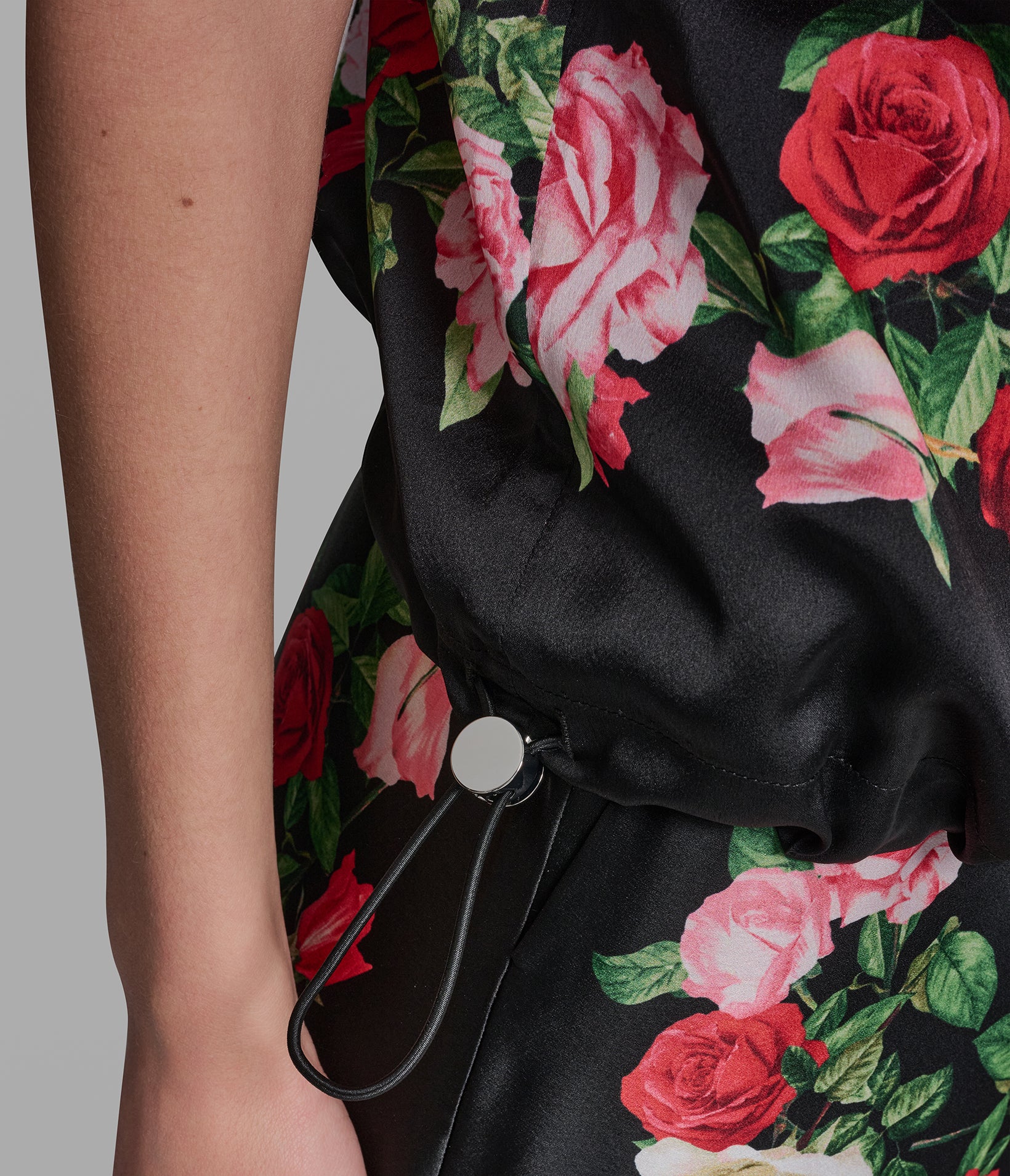 FLORAL PRINT BLOUSE WITH BUNJEE HEM VIEW 7 | Women's Sale