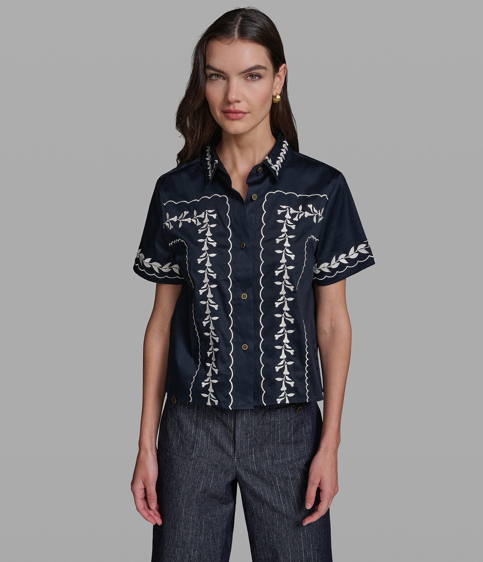 SHORT SLEEVE FLORAL WOVEN TOP VIEW 3 | New Arrivals