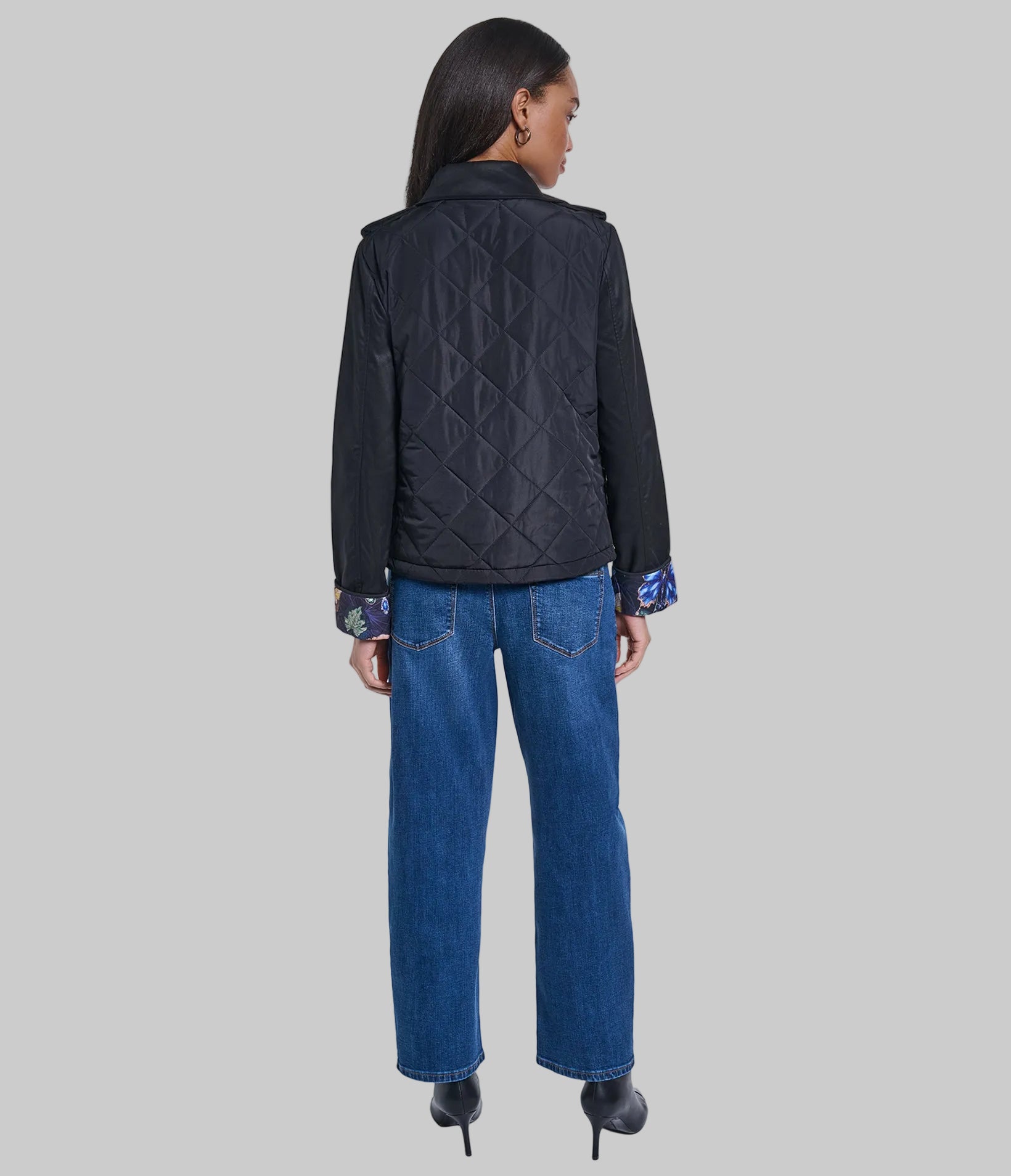 QUILTED OUTERWEAR WITH PRINTED INTERIOR VIEW 7