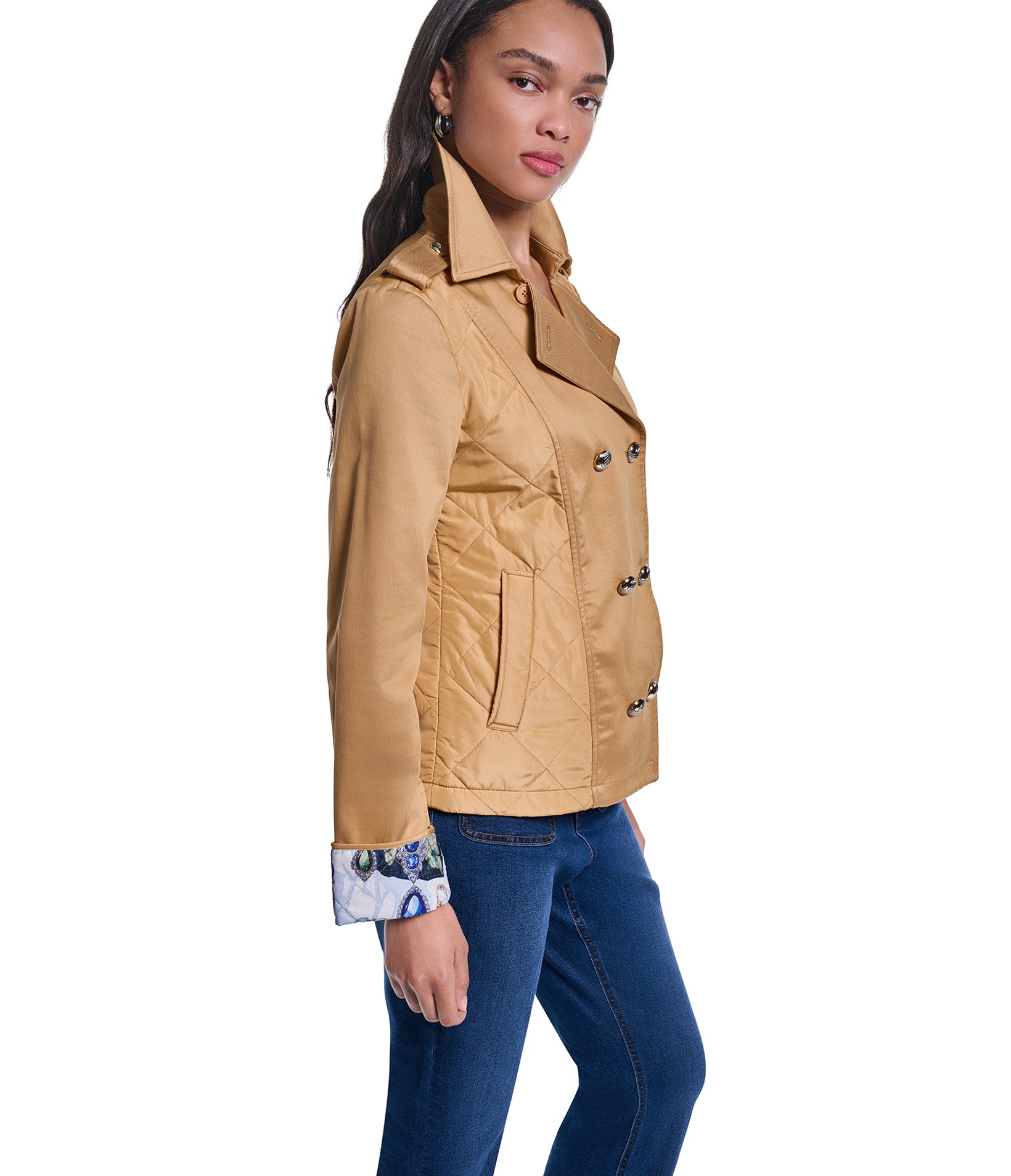 QUILTED OUTERWEAR WITH PRINTED INTERIOR VIEW 5