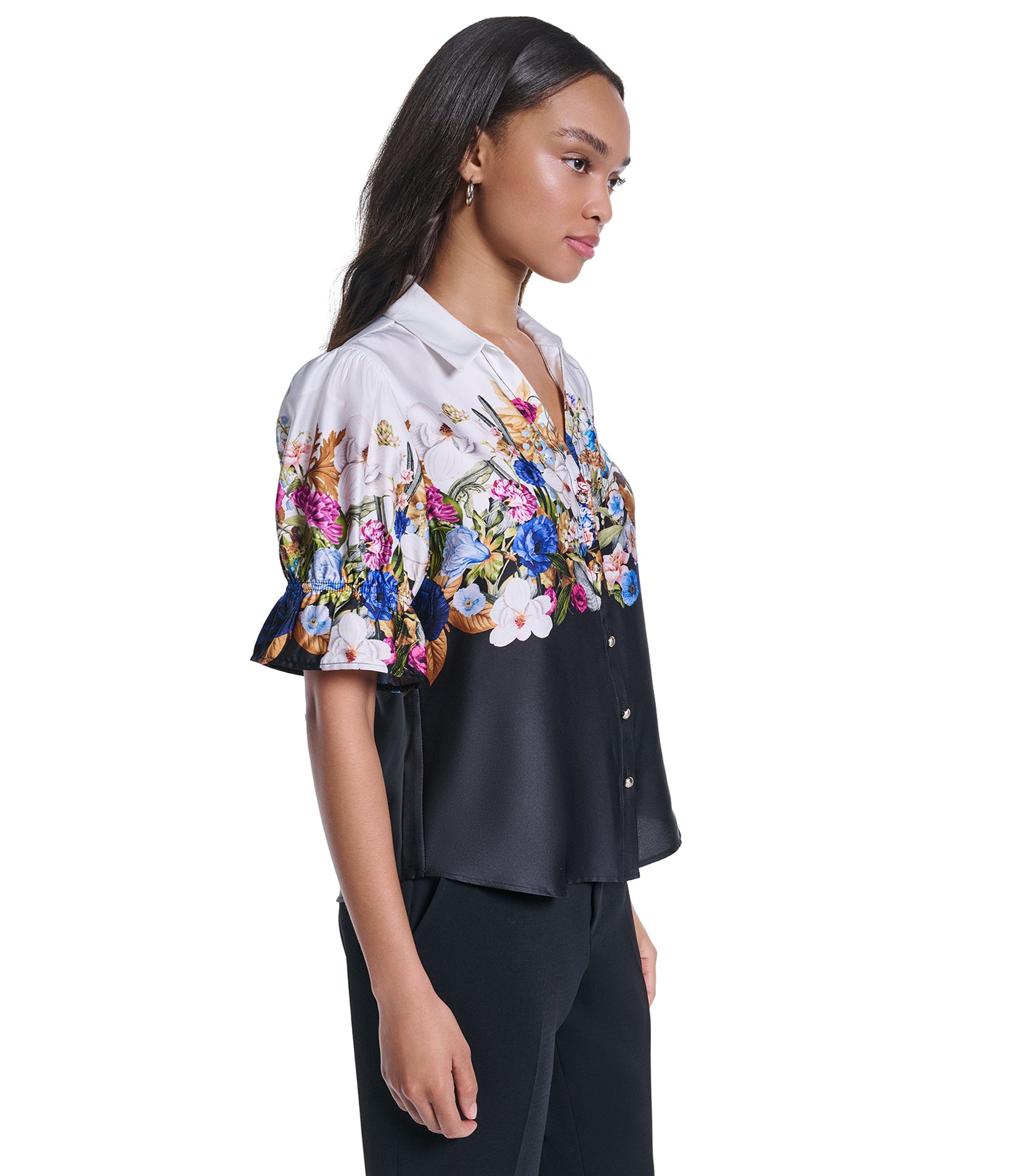 SHORT SLEEVE FLORAL WOVEN TOP VIEW 3