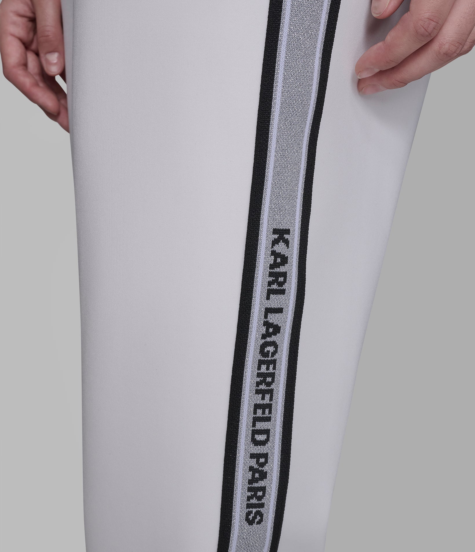 CO-ORD LOGO TAPE JOGGER VIEW 5