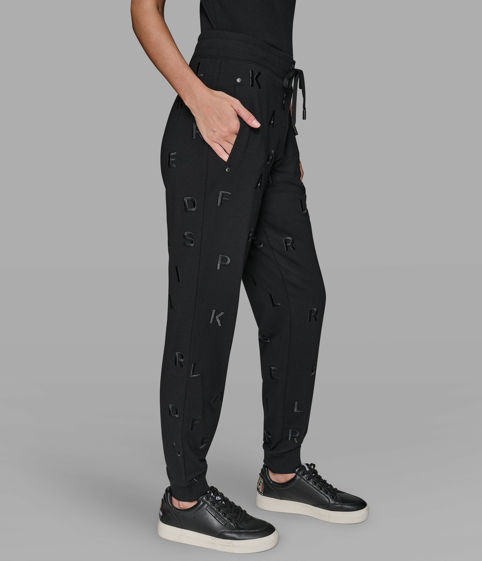 CO-ORD SCATTERED LOGO JOGGER View 2 | Products