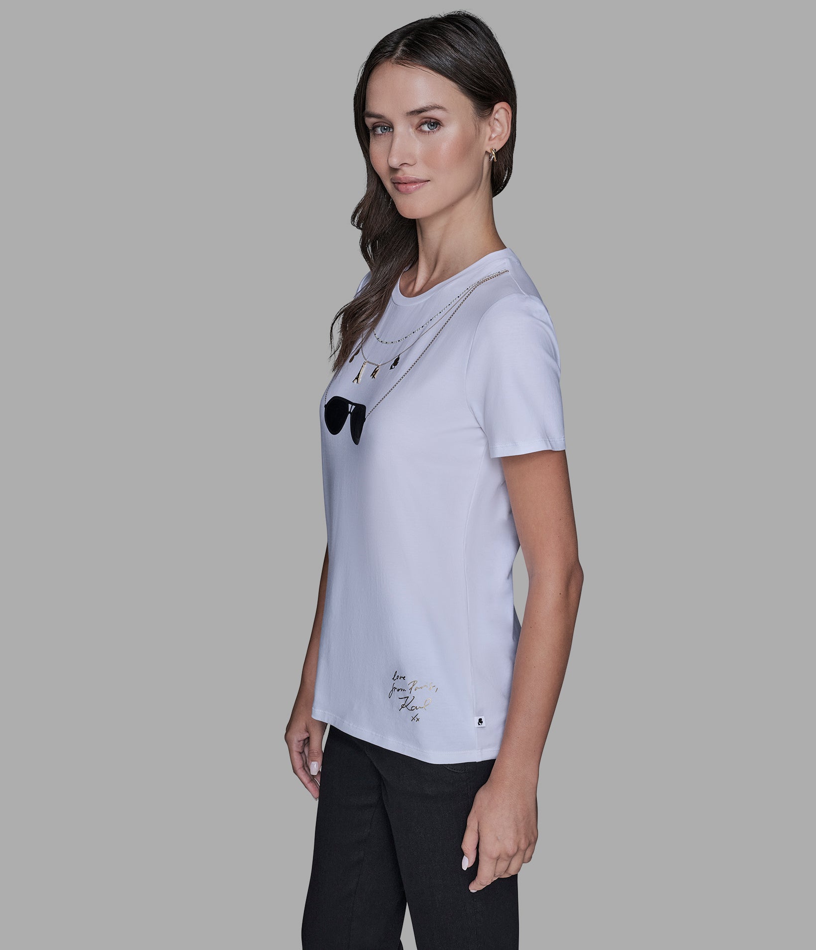 CHARM NECKLACE TEE VIEW 3 | Women's Clothing